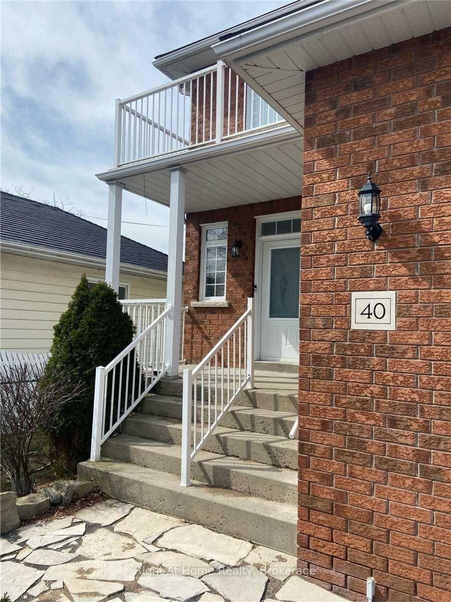 Photo 2 of Unit Main, 40 Prospect Street, Clarington, Bowmanville — HOMEH