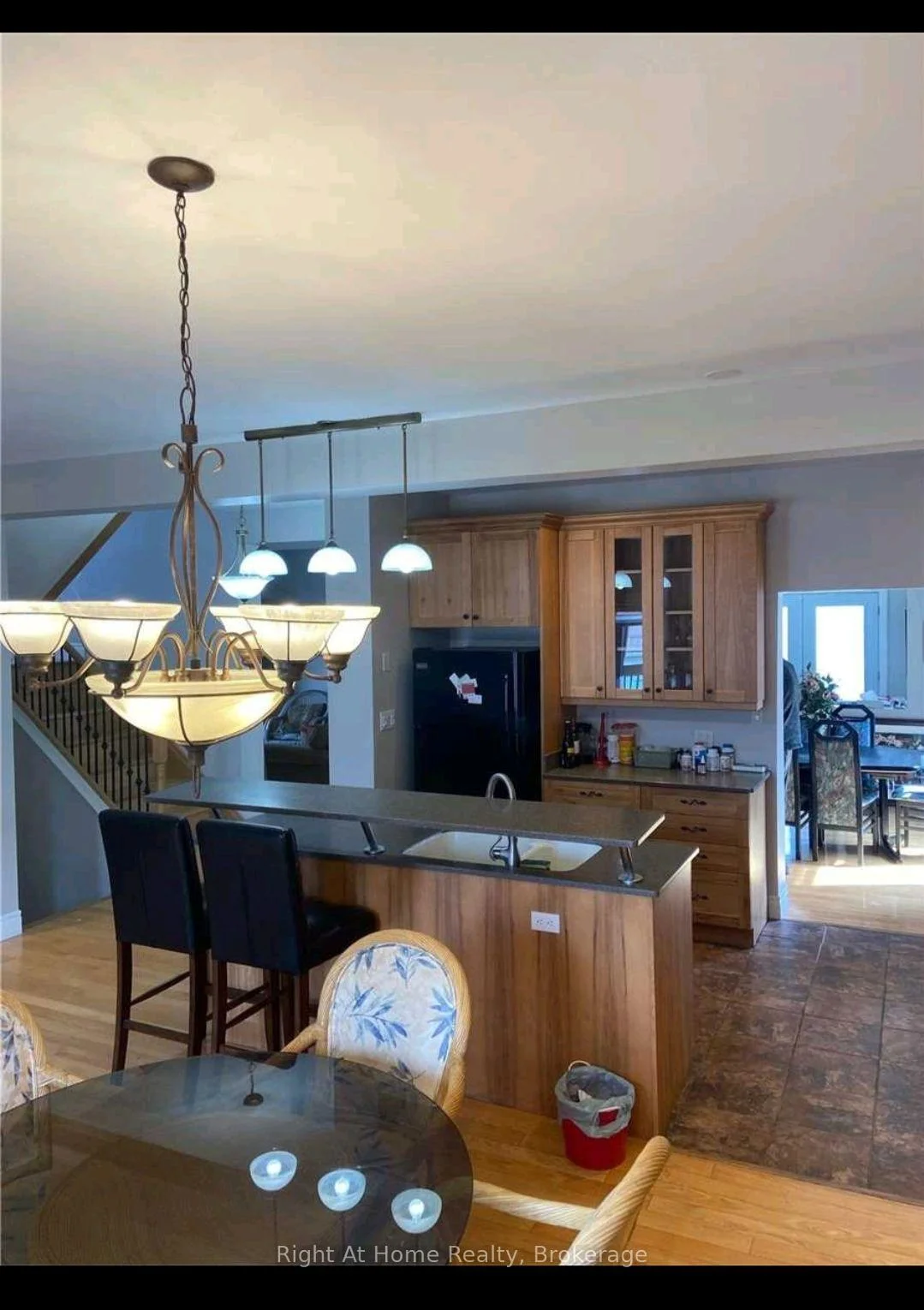 Photo 5 of Unit Main, 40 Prospect Street, Clarington, Bowmanville — HOMEH