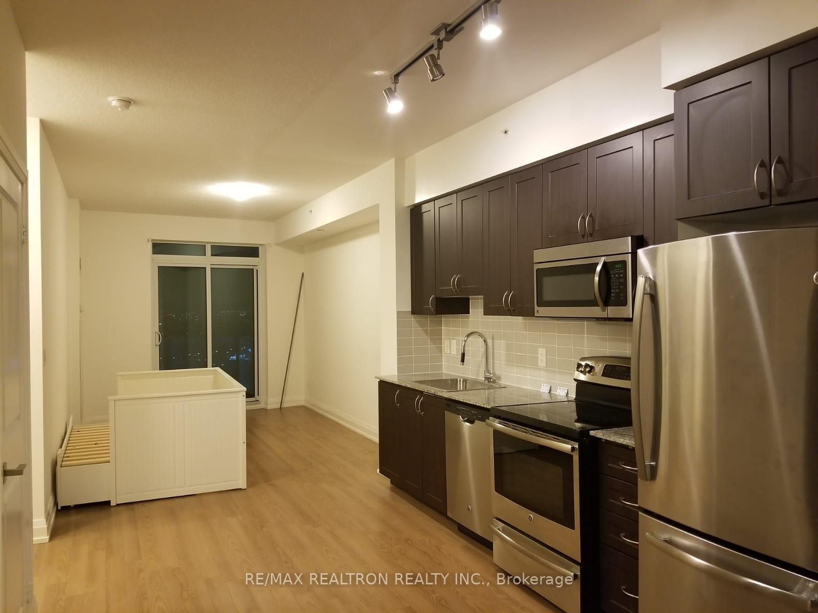 Photo 4 of Unit 2412, 7171 Yonge Street, Markham, Thornhill — HOMEH