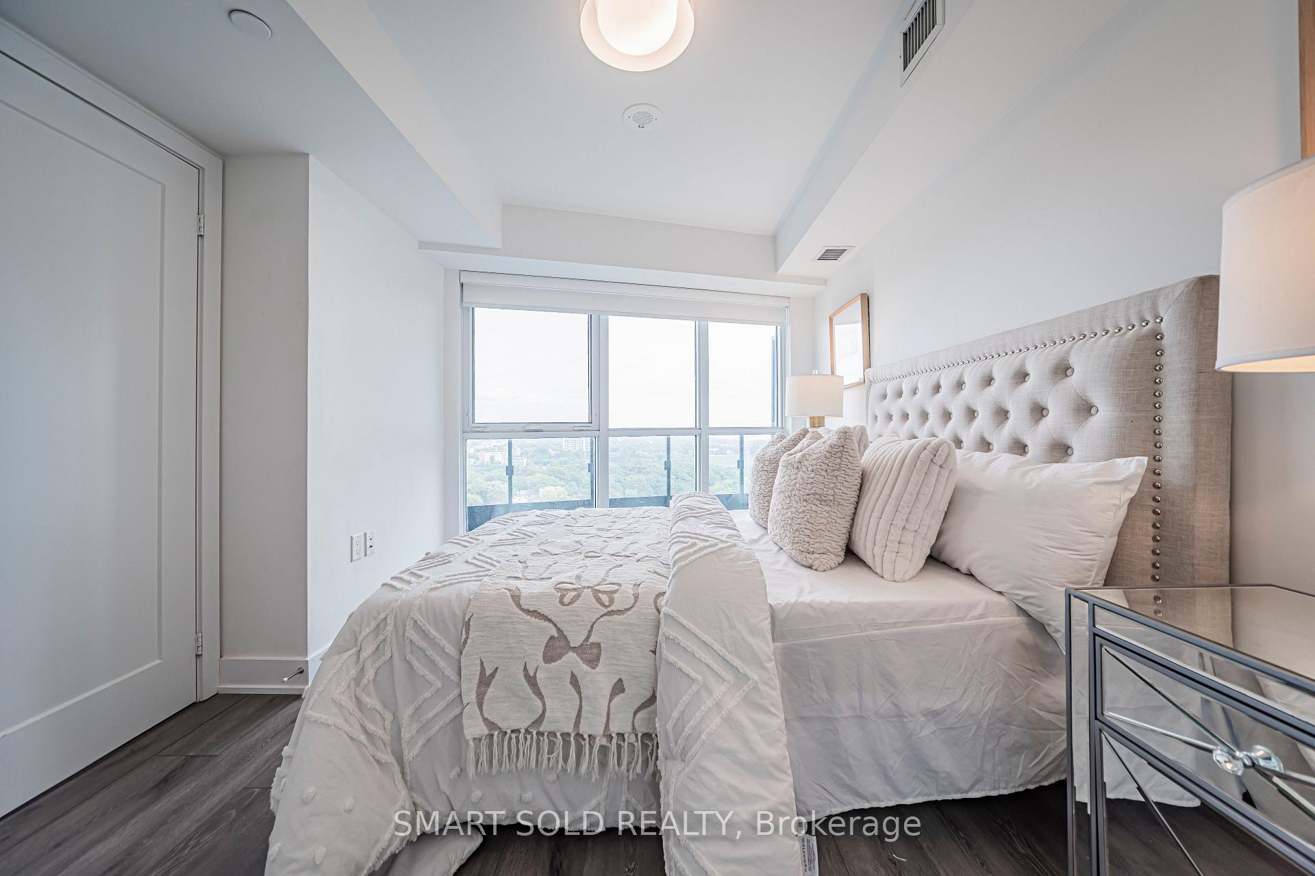 Photo 10 of Unit 2017, 585 Bloor Street E, Toronto, North St. James Town — HOMEH