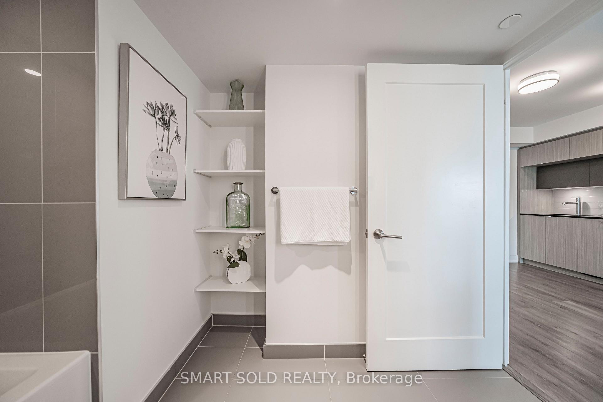 Photo 15 of Unit 2017, 585 Bloor Street E, Toronto, North St. James Town — HOMEH