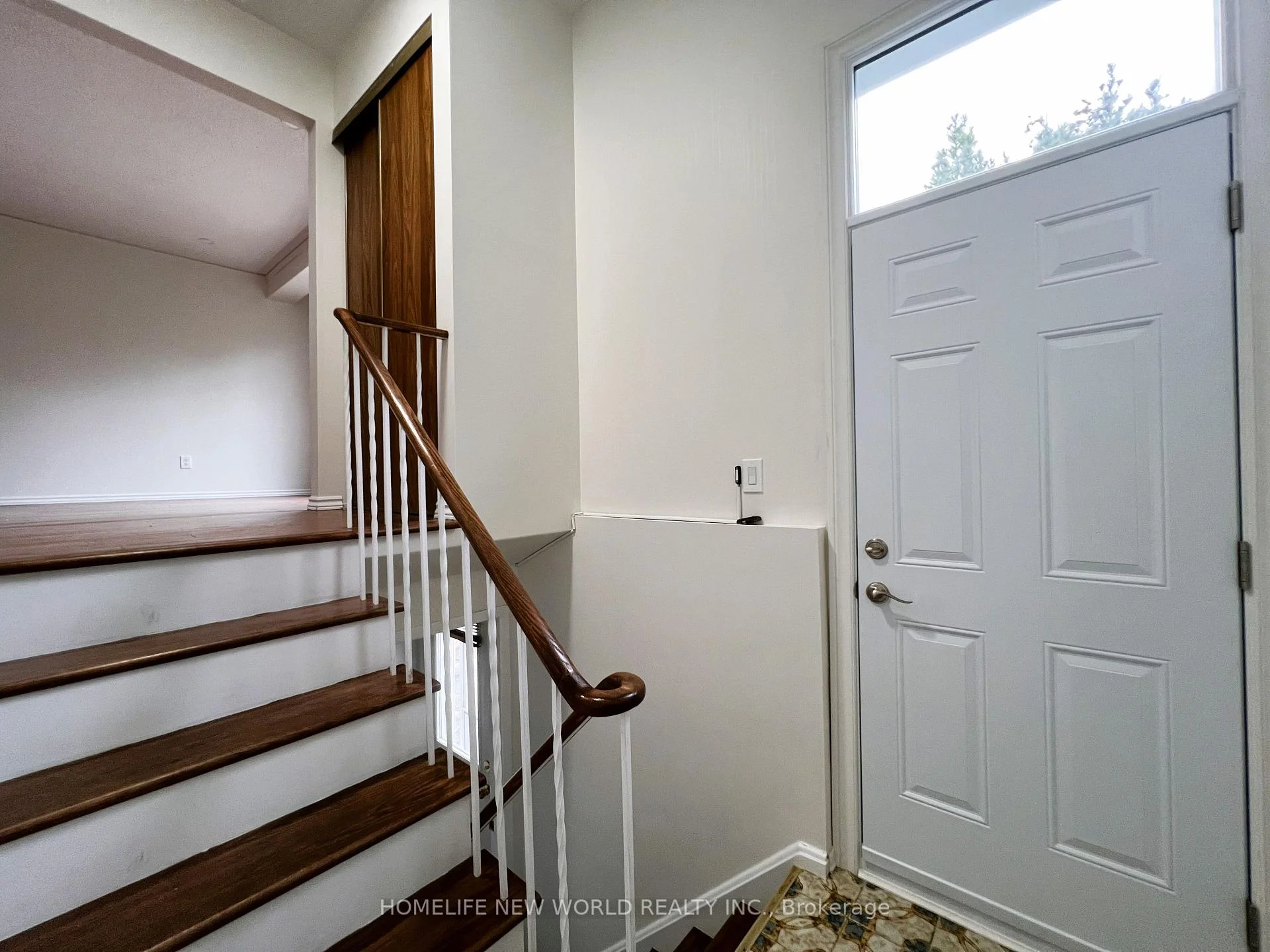 Photo 5 of 93 Crayford Drive, Scarborough, Steeles — HOMEH