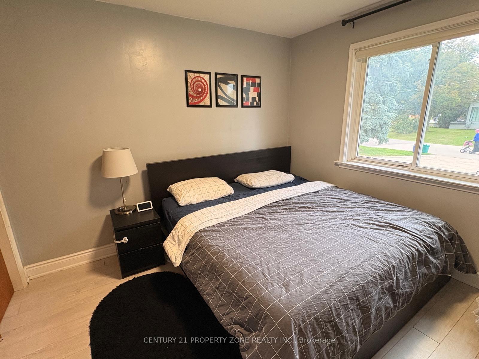 Photo 12 of 556 Sherin Drive, Oakville, West — HOMEH