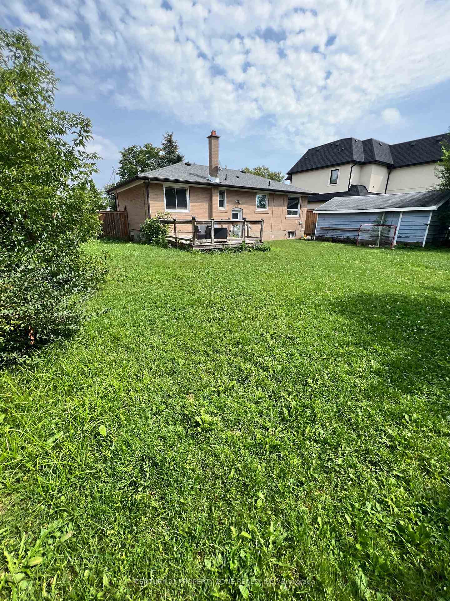 Photo 21 of 556 Sherin Drive, Oakville, West — HOMEH