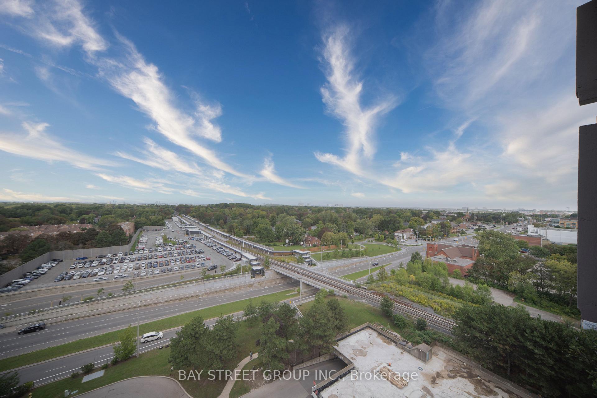 Photo 5 of Unit 1401, 4101 Sheppard Avenue E, Scarborough, Agincourt South-Malvern West — HOMEH