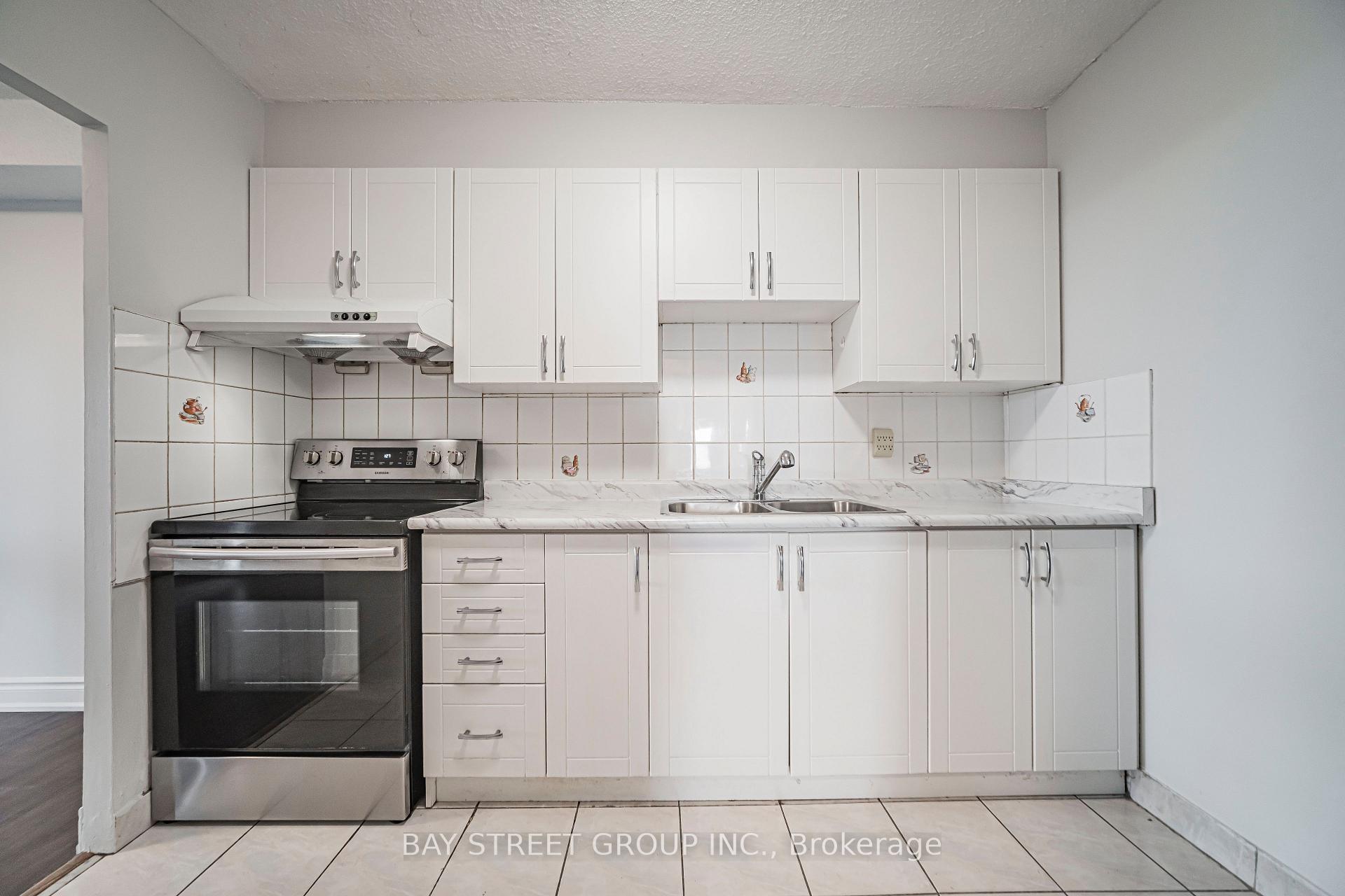 Photo 9 of Unit 1401, 4101 Sheppard Avenue E, Scarborough, Agincourt South-Malvern West — HOMEH