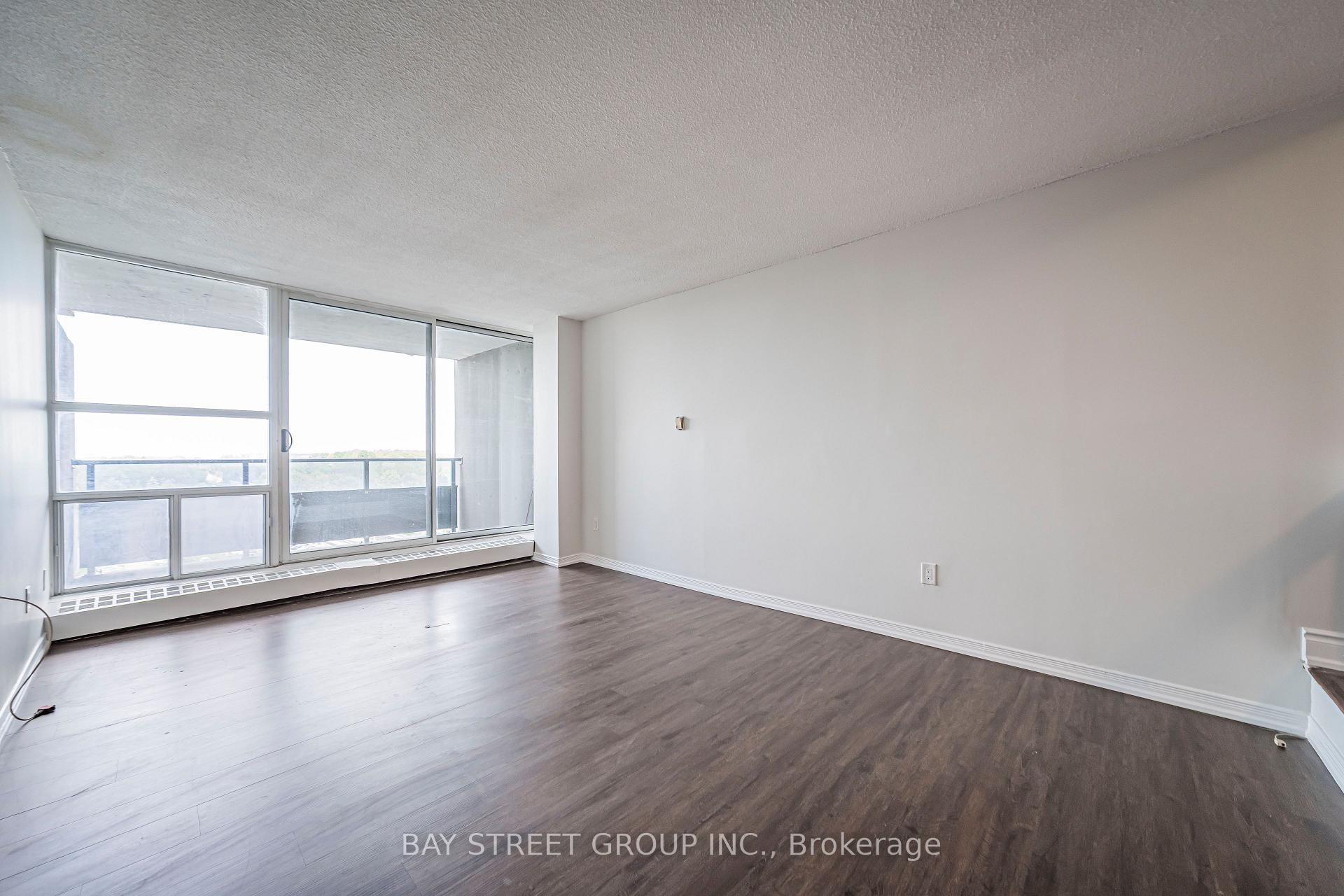 Photo 12 of Unit 1401, 4101 Sheppard Avenue E, Scarborough, Agincourt South-Malvern West — HOMEH