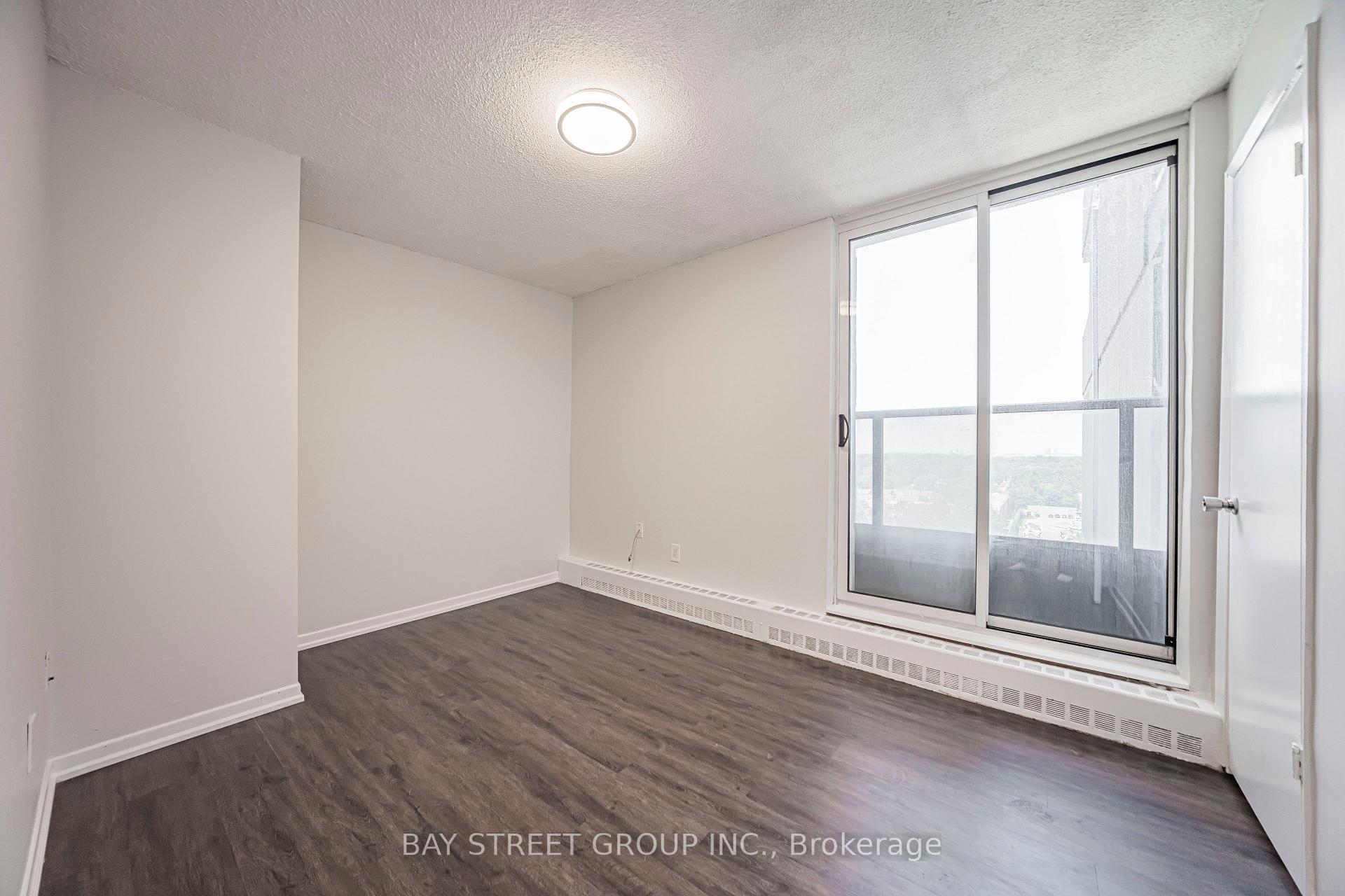 Photo 17 of Unit 1401, 4101 Sheppard Avenue E, Scarborough, Agincourt South-Malvern West — HOMEH