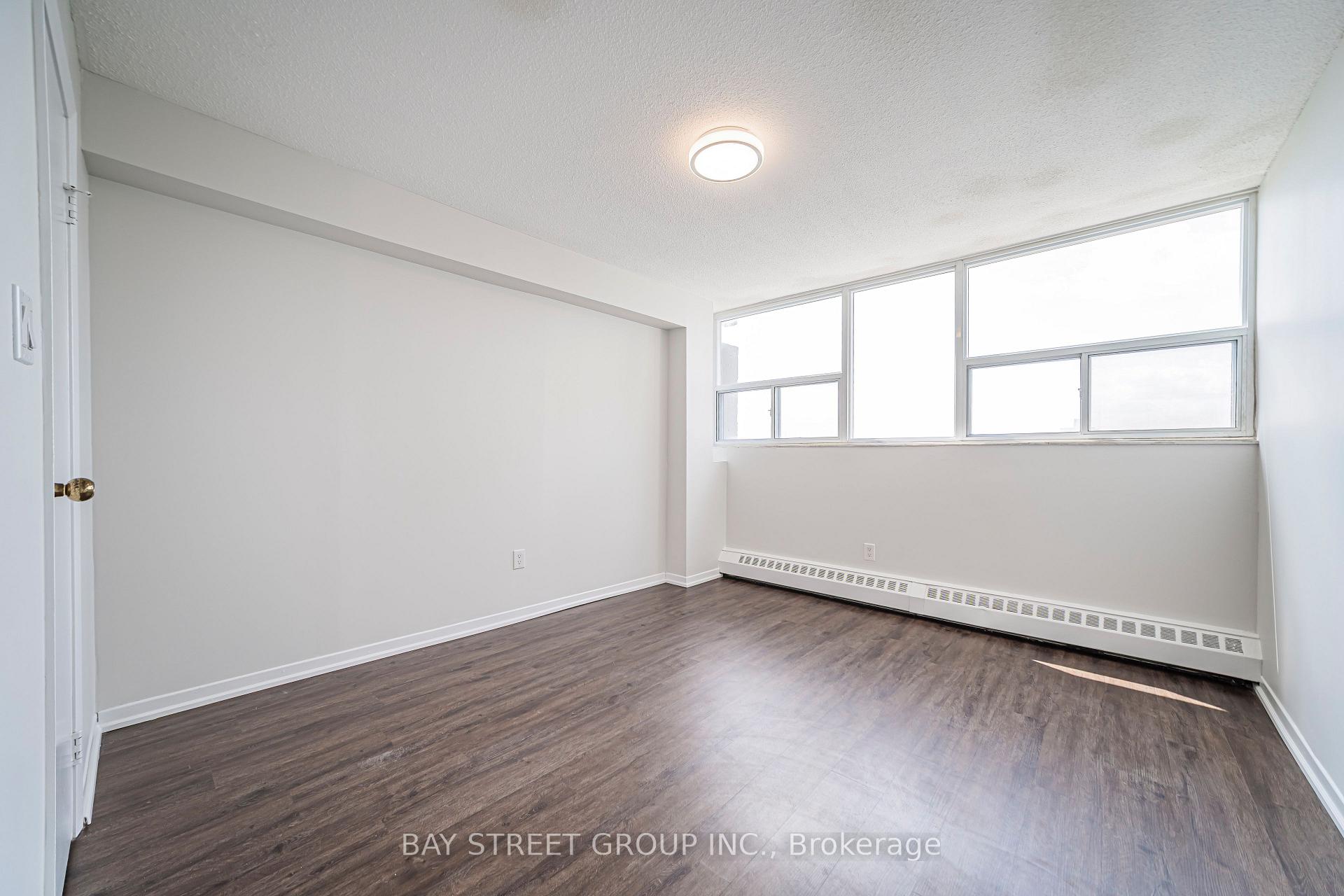Photo 19 of Unit 1401, 4101 Sheppard Avenue E, Scarborough, Agincourt South-Malvern West — HOMEH
