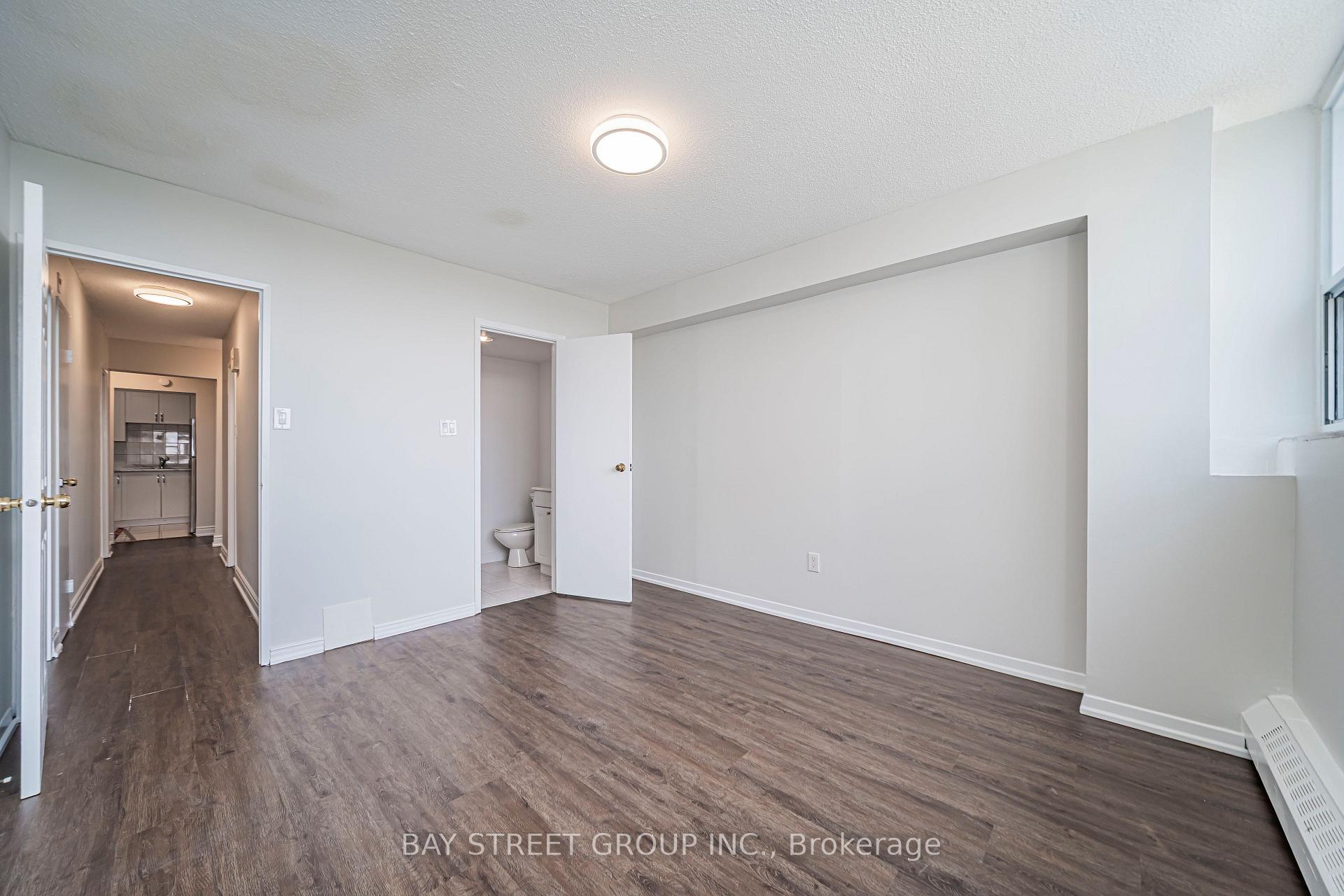 Photo 20 of Unit 1401, 4101 Sheppard Avenue E, Scarborough, Agincourt South-Malvern West — HOMEH