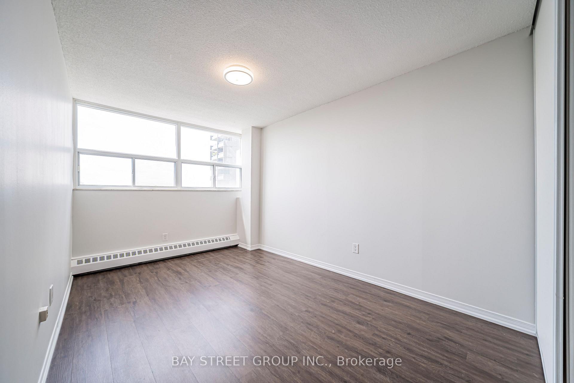 Photo 26 of Unit 1401, 4101 Sheppard Avenue E, Scarborough, Agincourt South-Malvern West — HOMEH