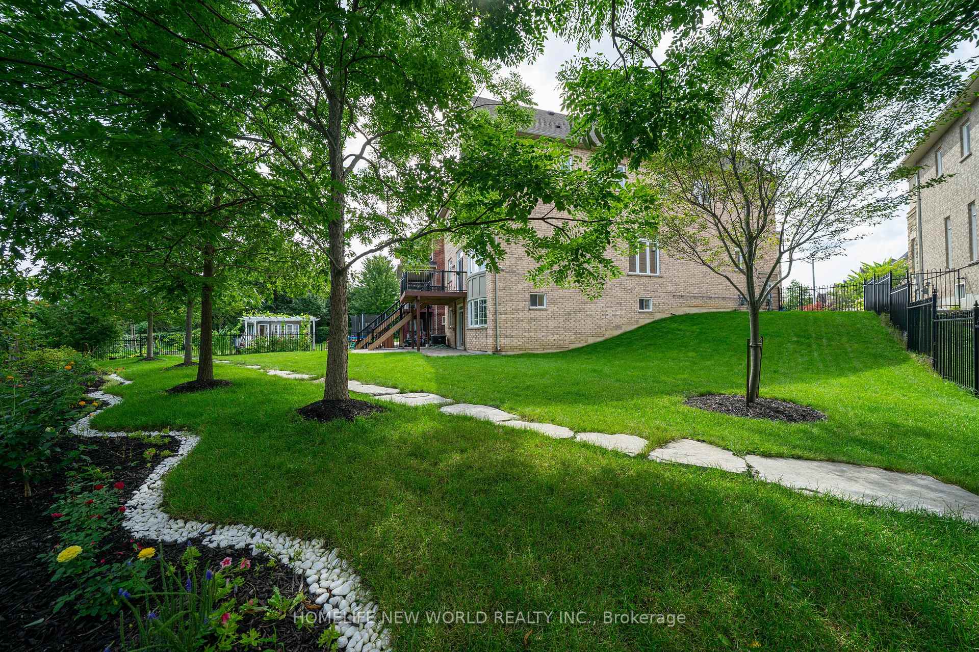Photo 69 of 20 Gracedale Drive, Richmond Hill, Westbrook — HOMEH