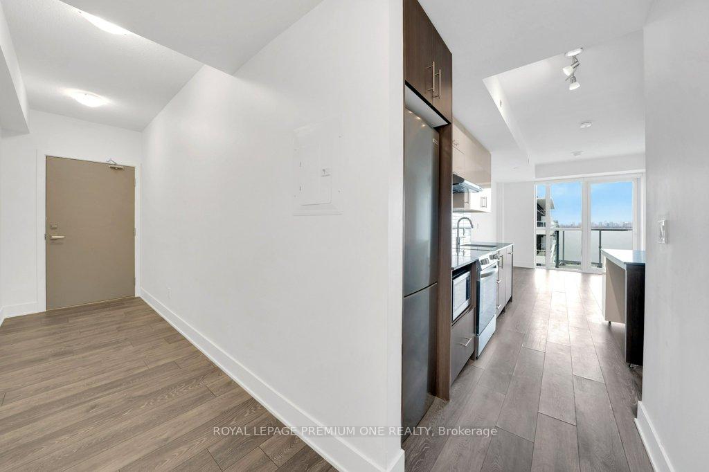 Photo 6 of Unit 2003, 188 Fairview Mall Drive, North York, Don Valley Village — HOMEH