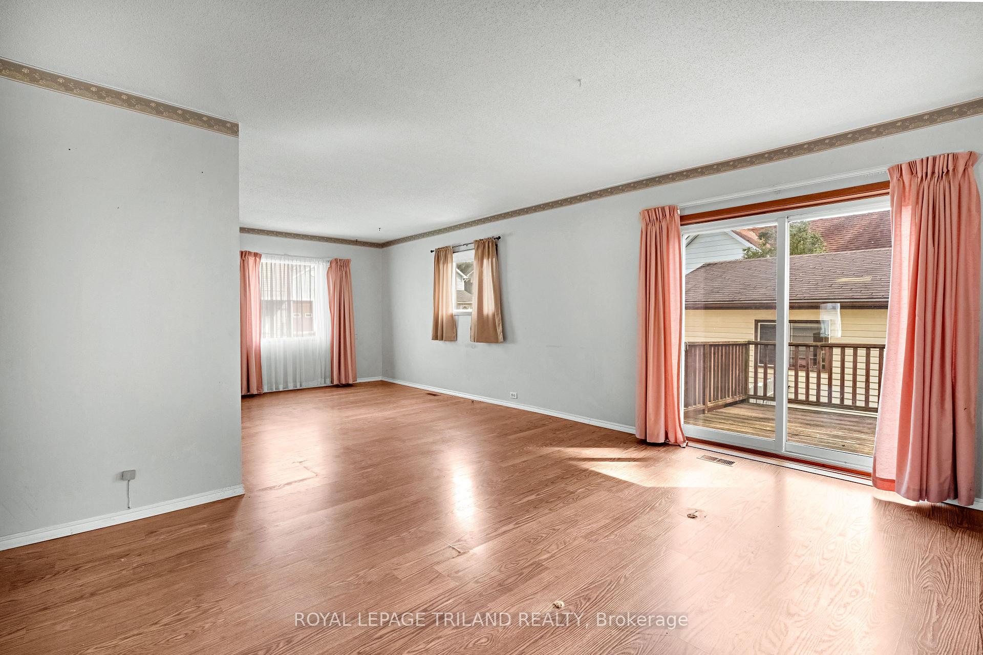 Photo 8 of 15 Antrim Street, St. Thomas — HOMEH