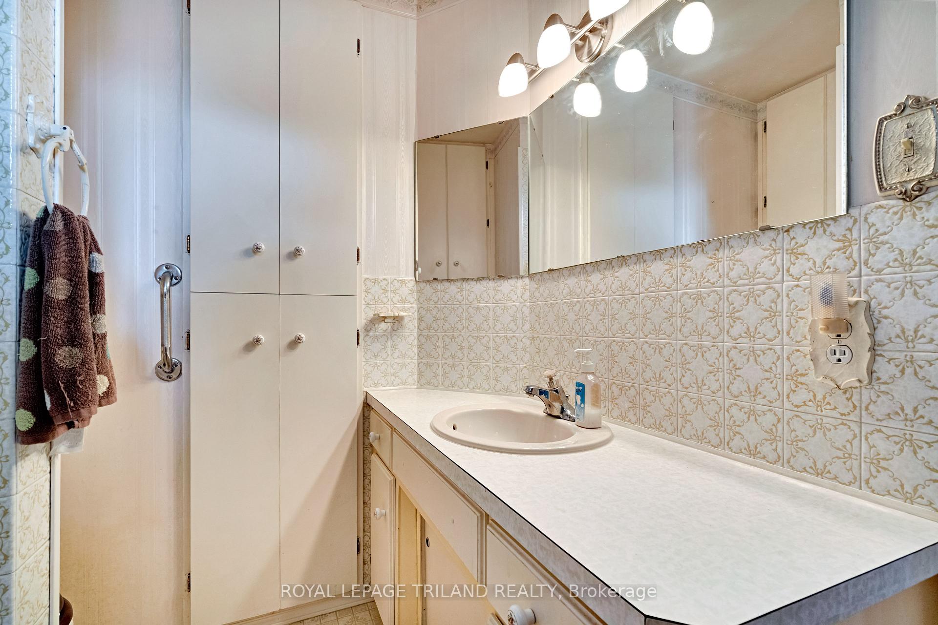 Photo 13 of 15 Antrim Street, St. Thomas — HOMEH