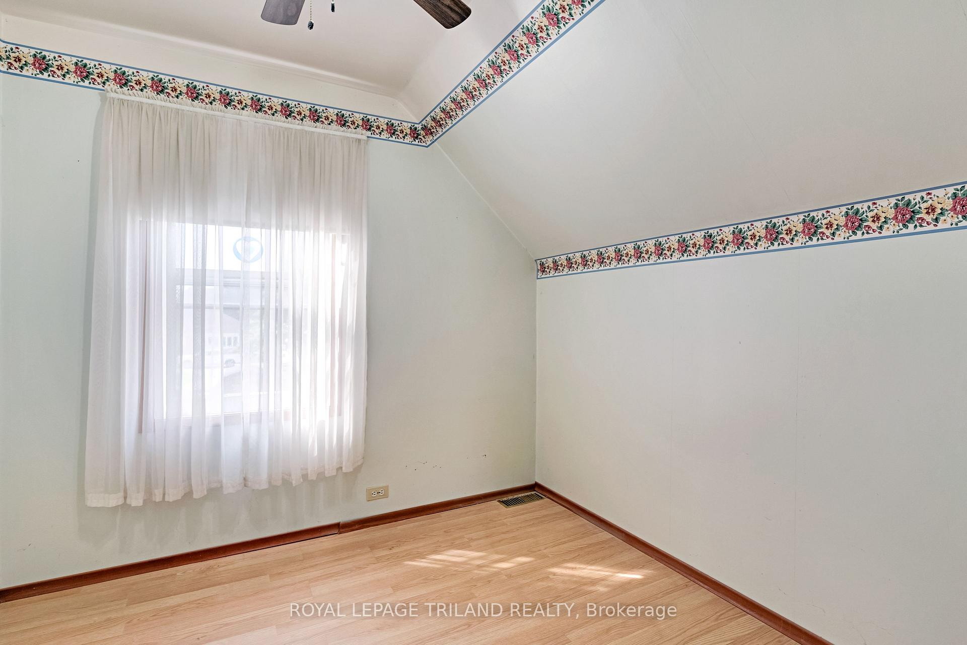 Photo 18 of 15 Antrim Street, St. Thomas — HOMEH