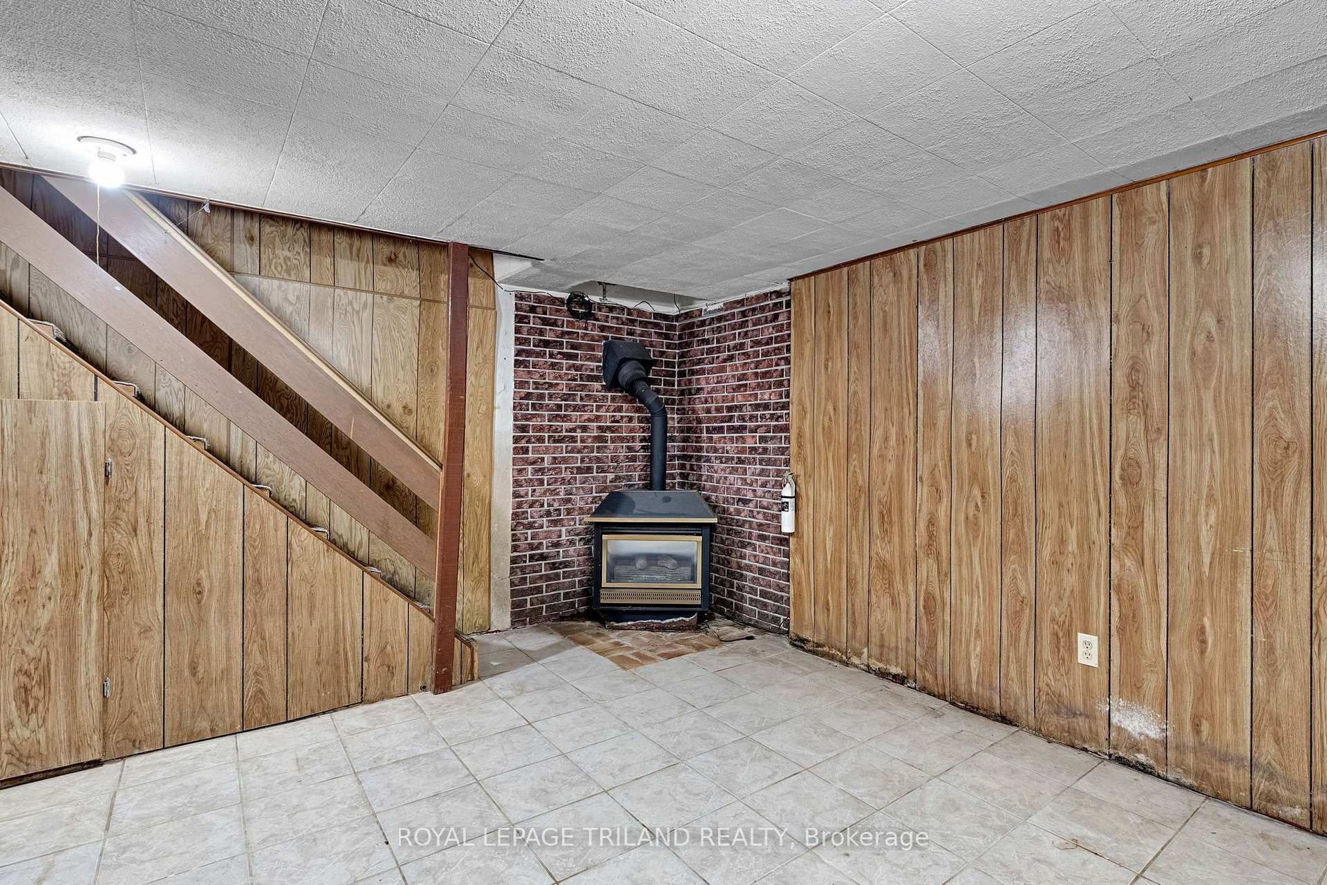Photo 23 of 15 Antrim Street, St. Thomas — HOMEH
