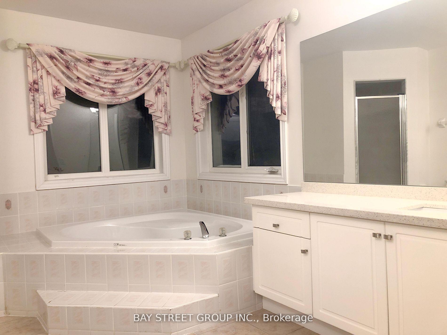 Photo 34 of 13 Pembrooke Road, Markham, Cachet — HOMEH