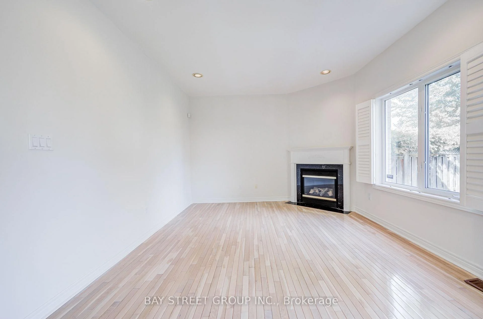 Photo 25 of 13 Pembrooke Road, Markham, Cachet — HOMEH