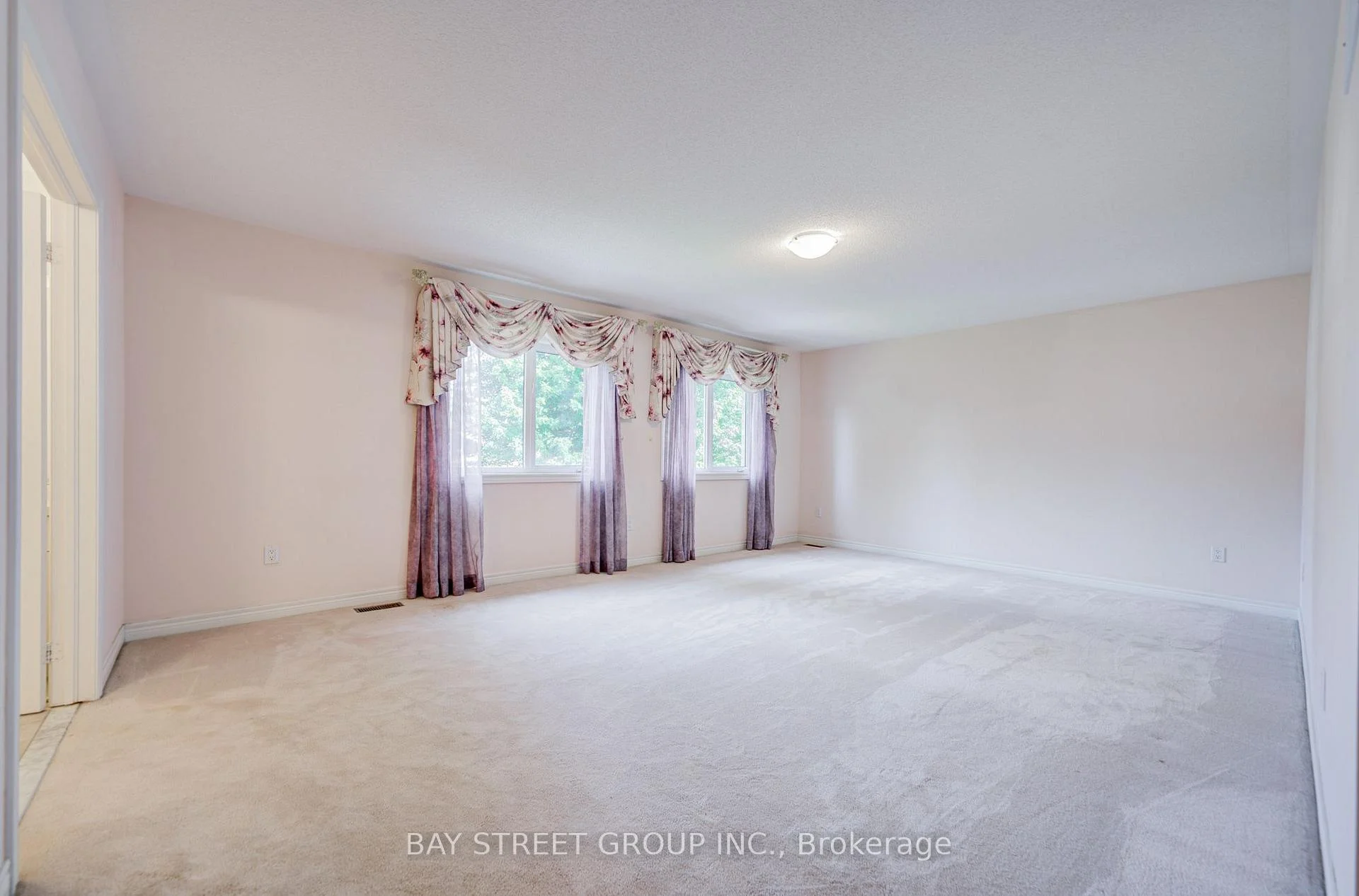 Photo 55 of 13 Pembrooke Road, Markham, Cachet — HOMEH