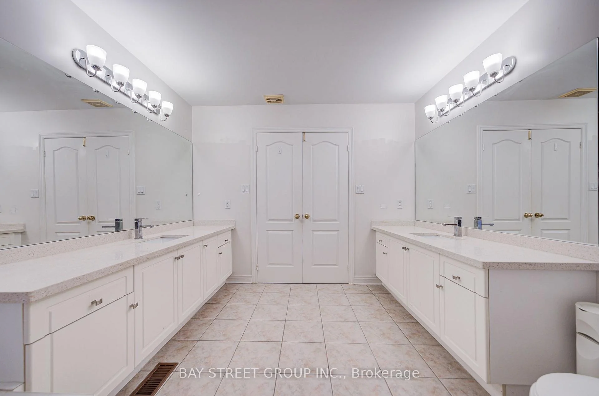 Photo 59 of 13 Pembrooke Road, Markham, Cachet — HOMEH