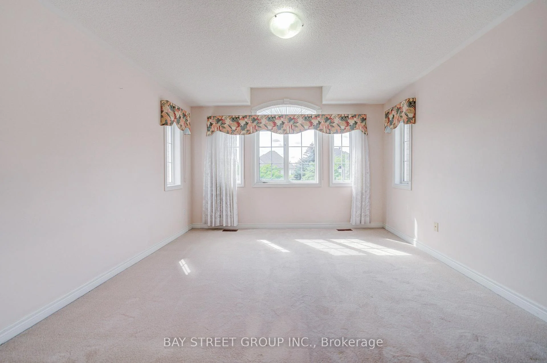 Photo 64 of 13 Pembrooke Road, Markham, Cachet — HOMEH