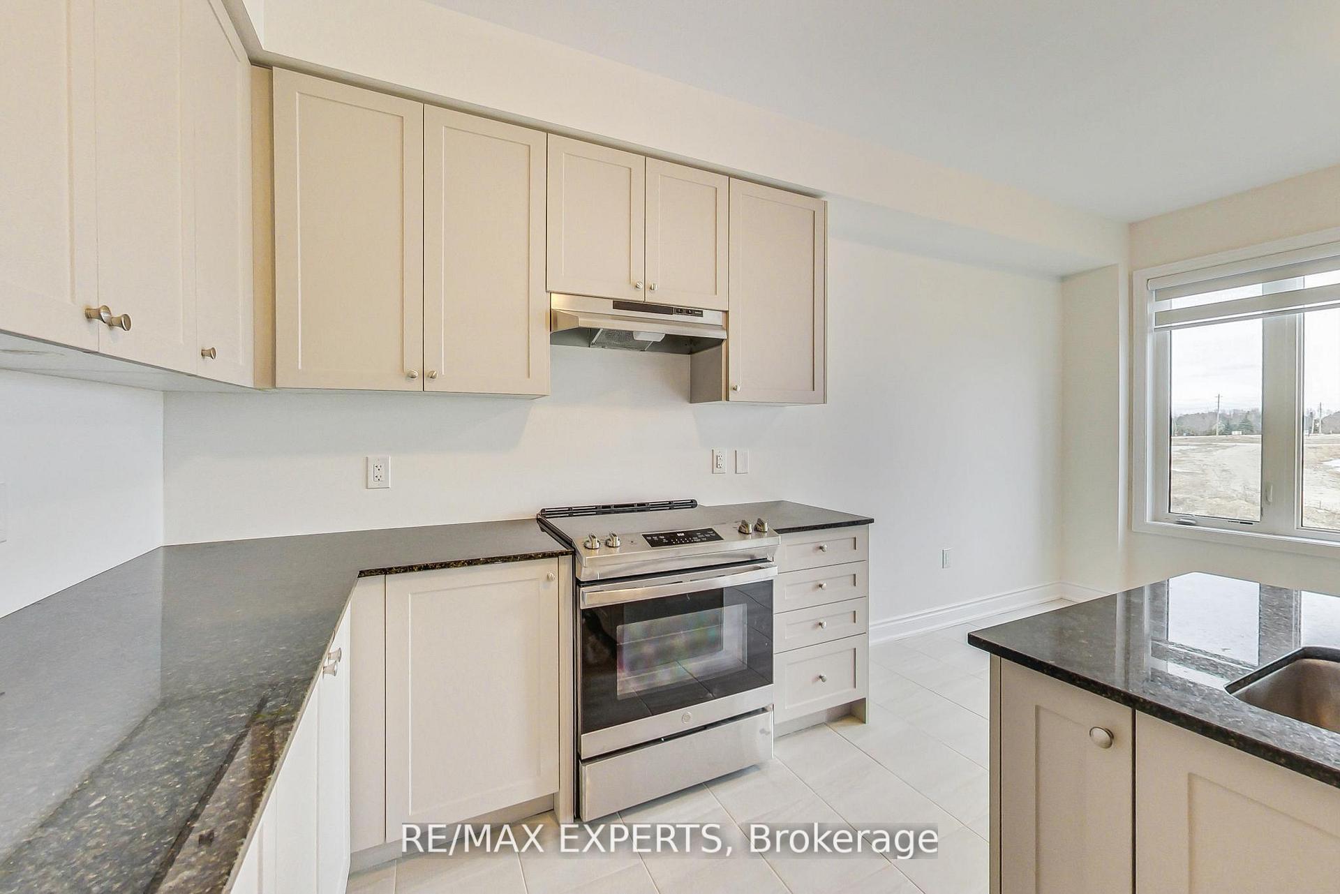 Photo 10 of 11 Union Boulevard, Wasaga Beach — HOMEH