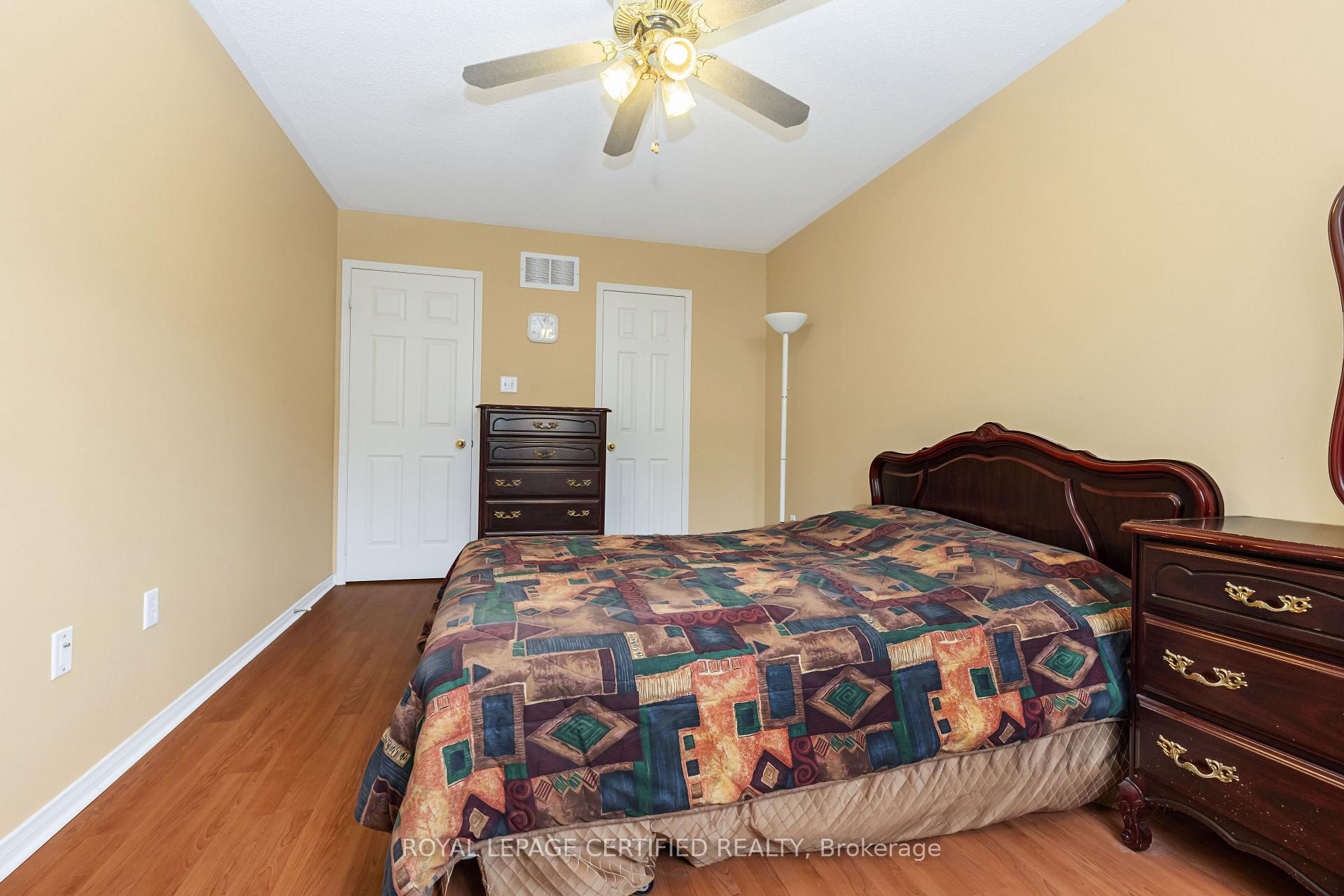 Photo 12 of 45 Springview Drive, Brampton, Brampton West — HOMEH