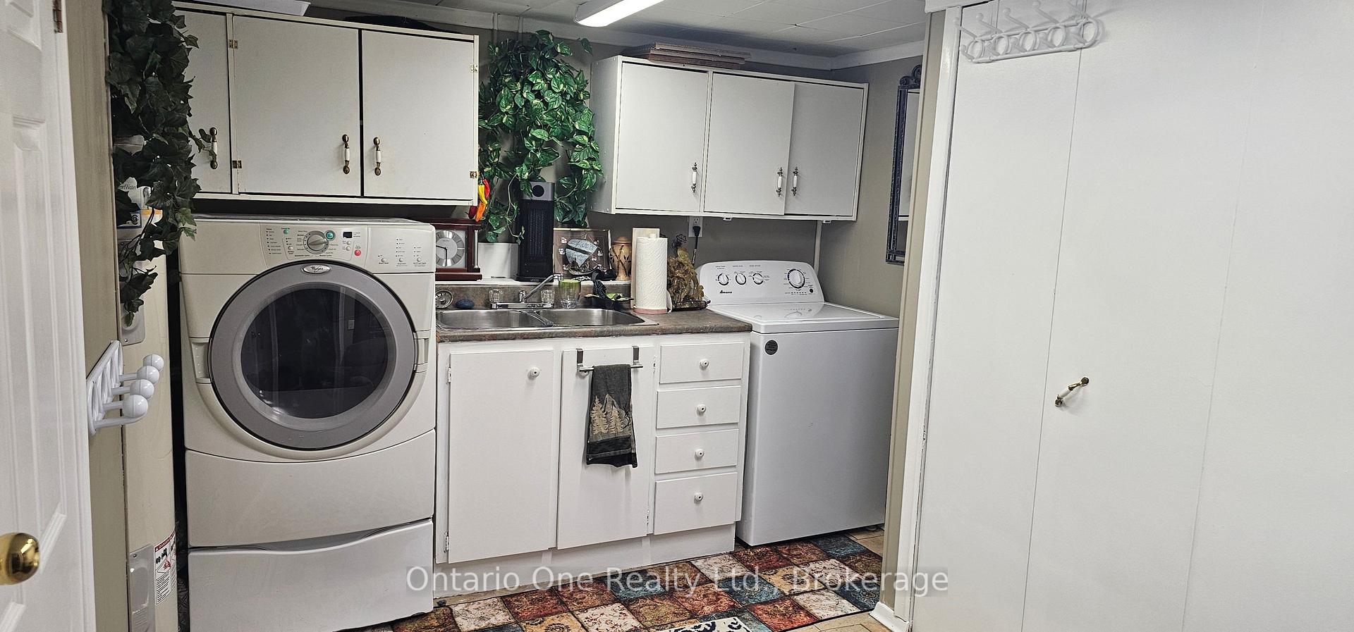 Photo 13 of 150 Lofty Pines Crescent, Gravenhurst, Muskoka (S) — HOMEH