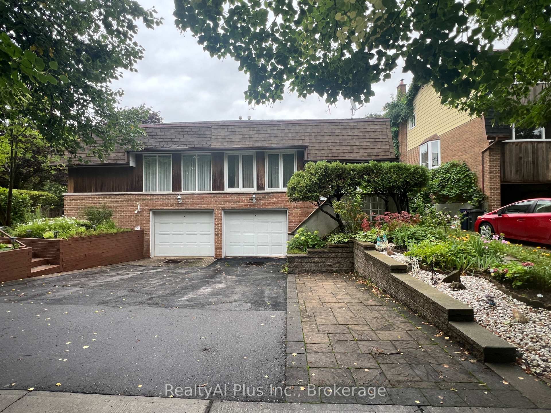 Front of Unit Lower, Basement, 21 Harnworth Drive