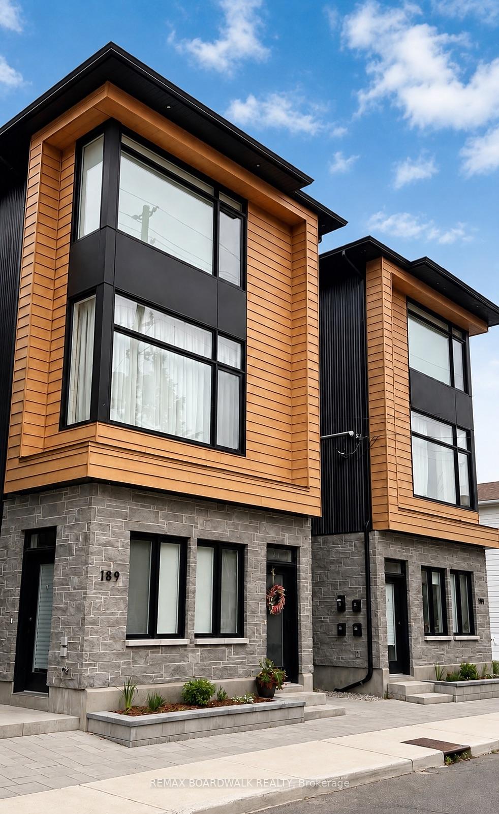 Front of Unit 2B, 191 Hinchey Avenue