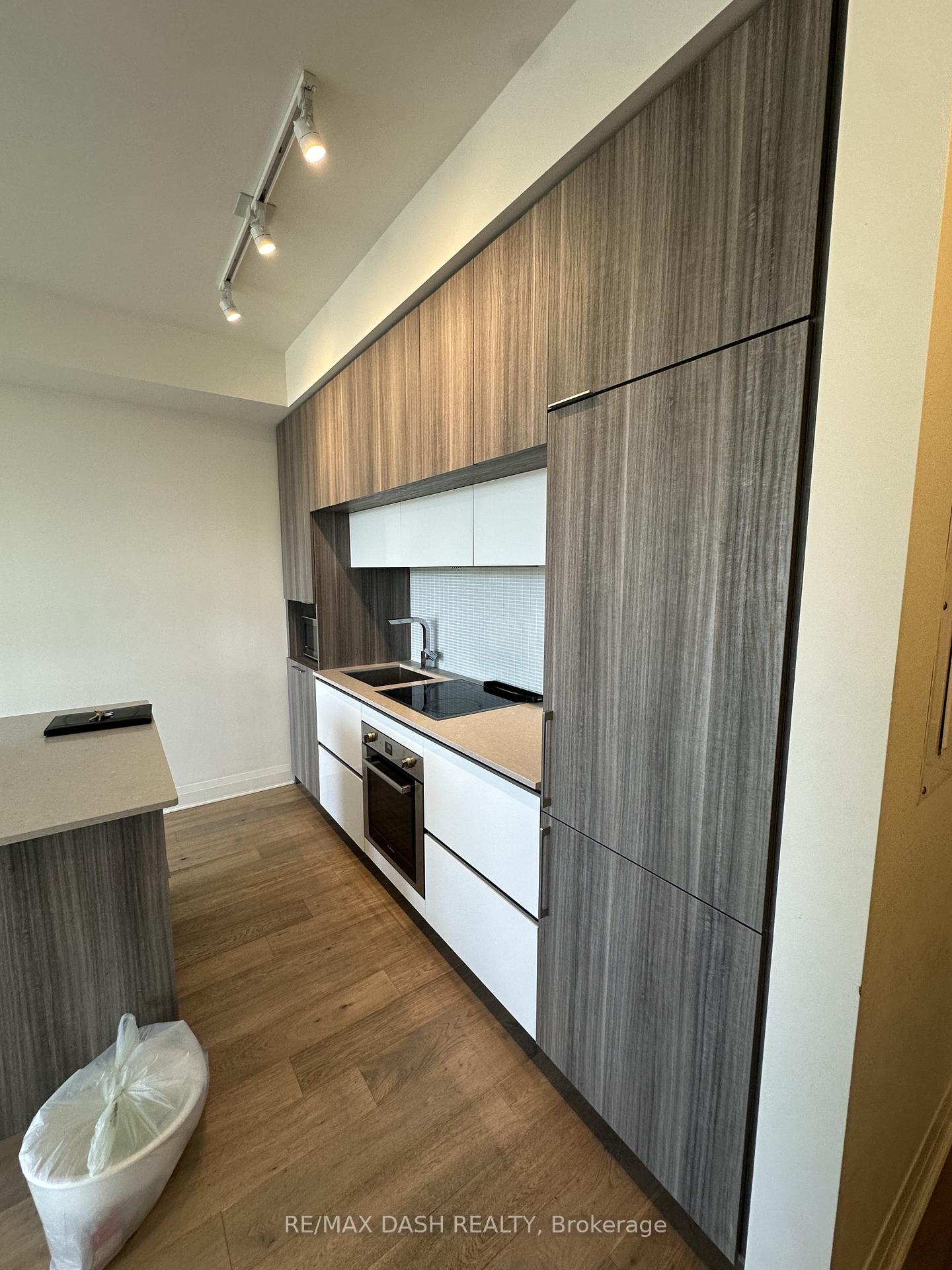 Photo 13 of Unit 501, 151 Avenue Road, Toronto, The Annex — HOMEH