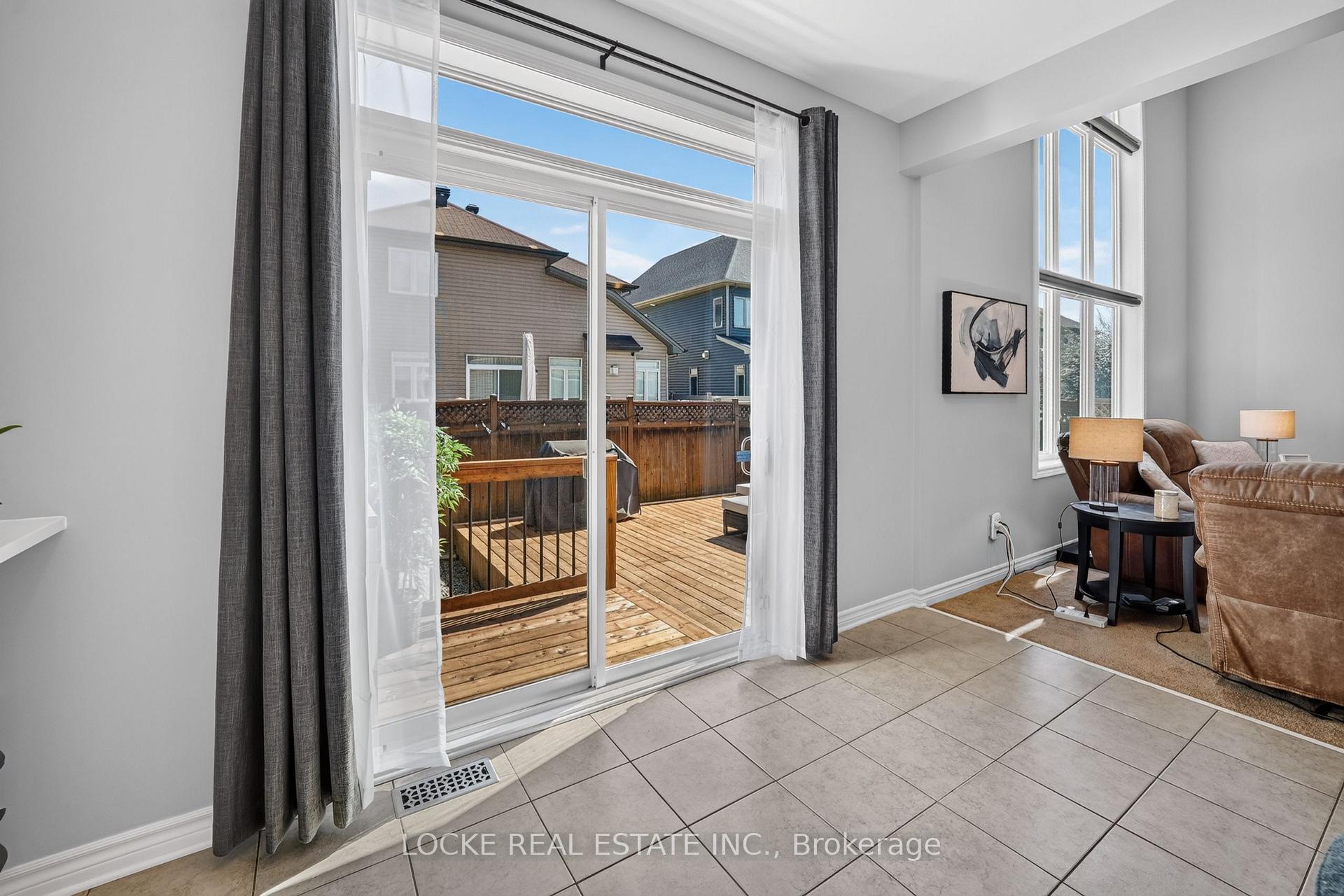 Photo 33 of 196 Felicity Crescent, Ottawa, Mer Bleue/Bradley Estates/Anderson Park — HOMEH
