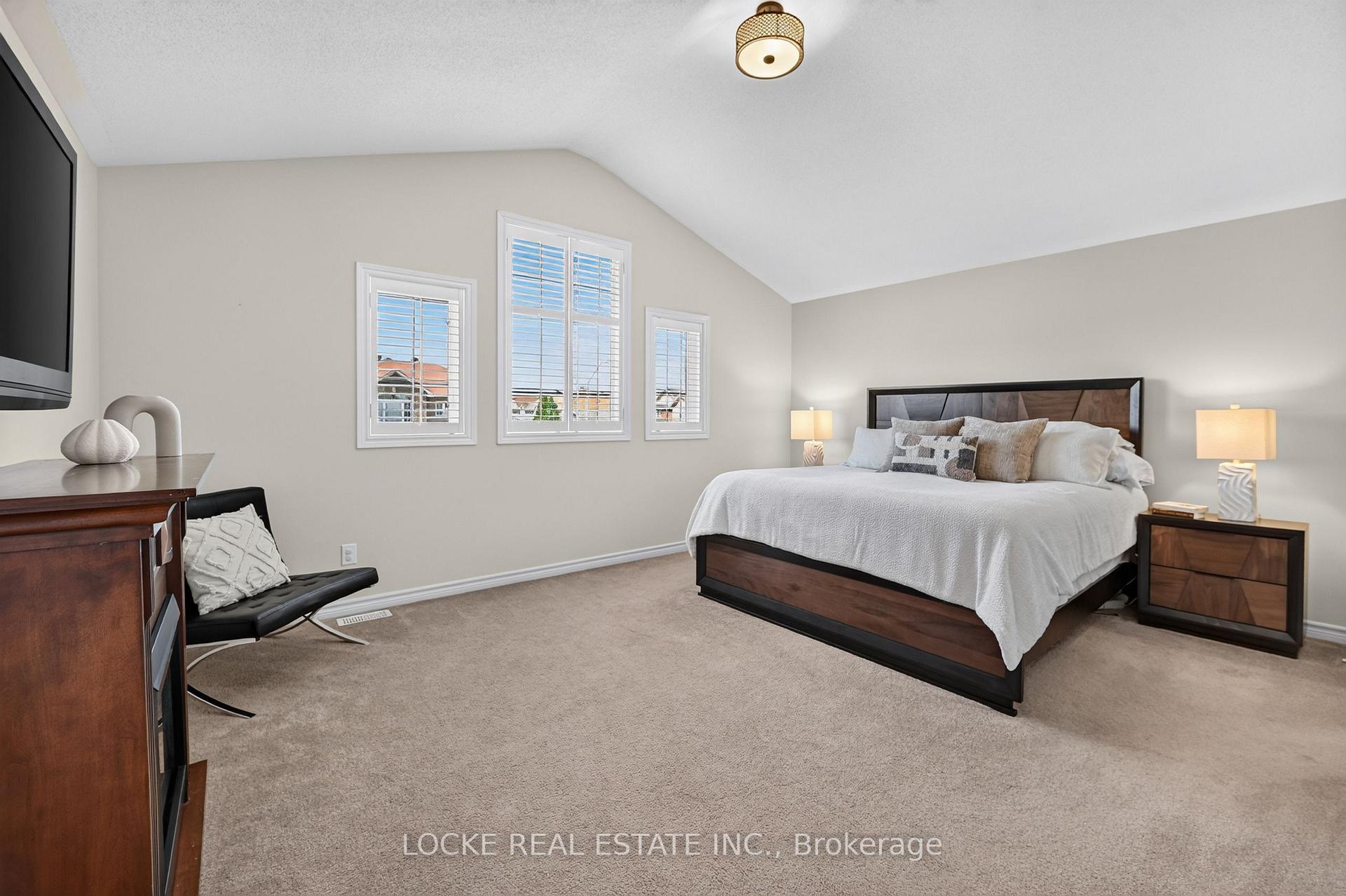 Photo 49 of 196 Felicity Crescent, Ottawa, Mer Bleue/Bradley Estates/Anderson Park — HOMEH