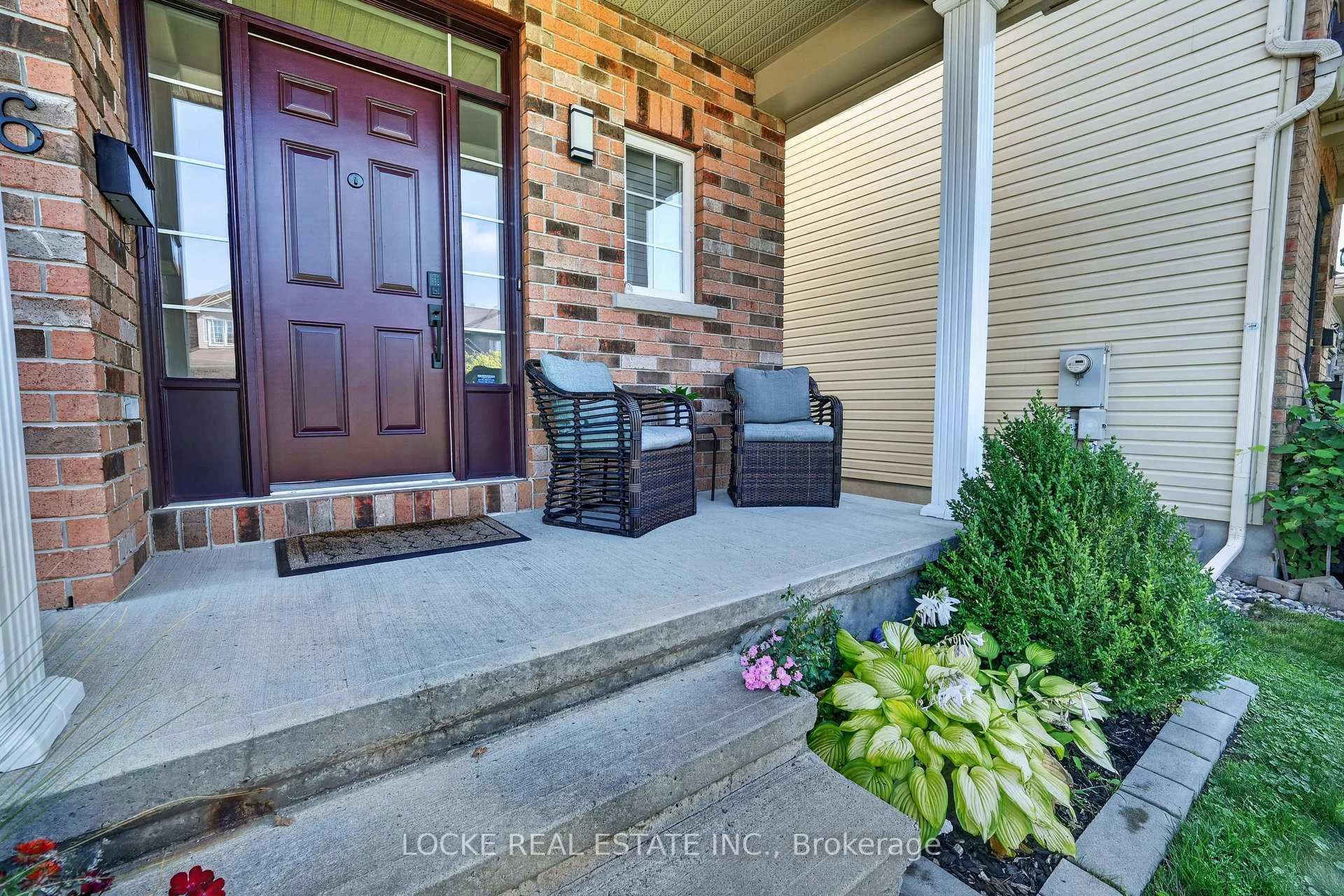 Photo 8 of 196 Felicity Crescent, Ottawa, Mer Bleue/Bradley Estates/Anderson Park — HOMEH