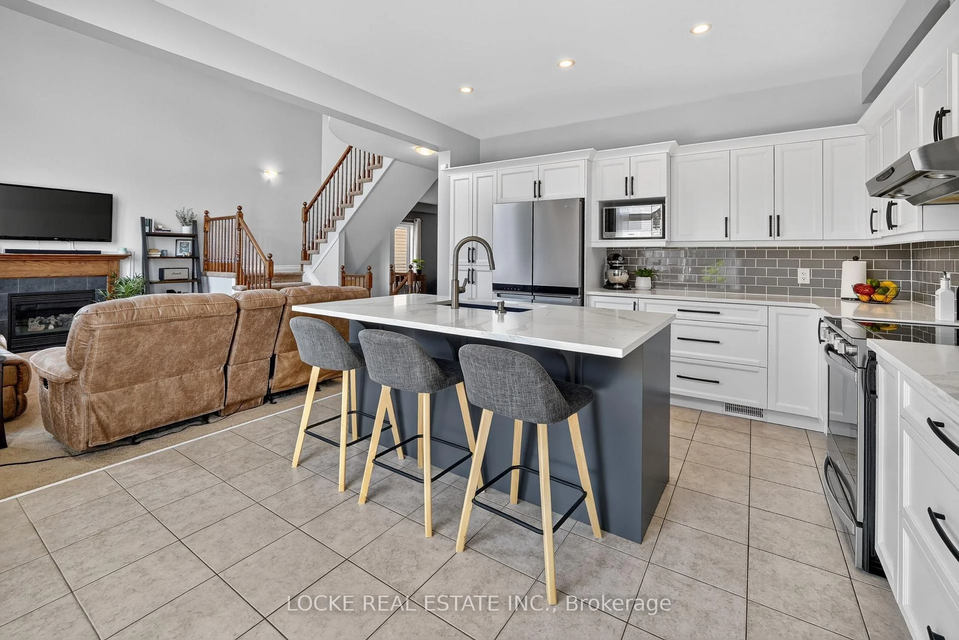 Photo 24 of 196 Felicity Crescent, Ottawa, Mer Bleue/Bradley Estates/Anderson Park — HOMEH
