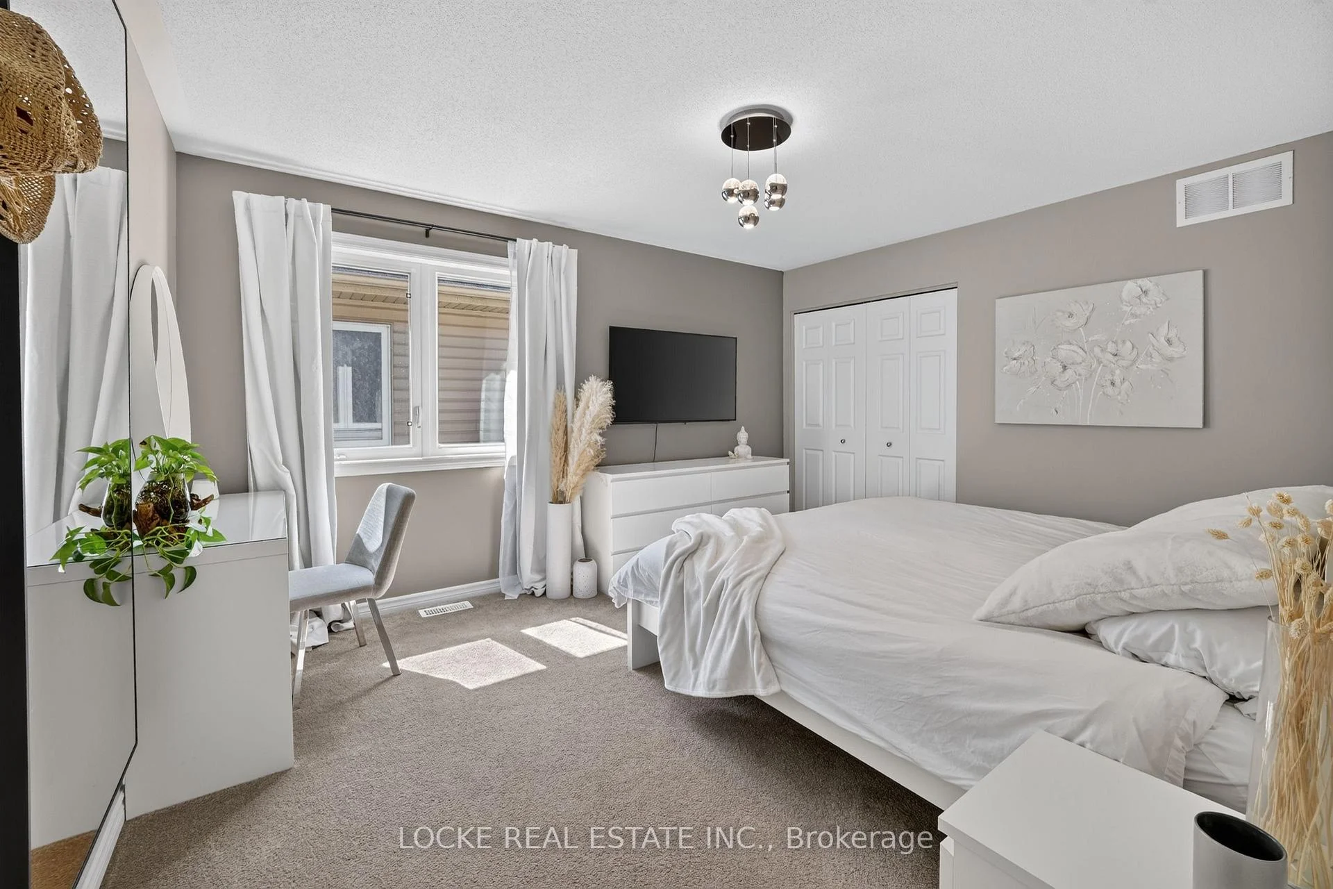 Photo 56 of 196 Felicity Crescent, Ottawa, Mer Bleue/Bradley Estates/Anderson Park — HOMEH