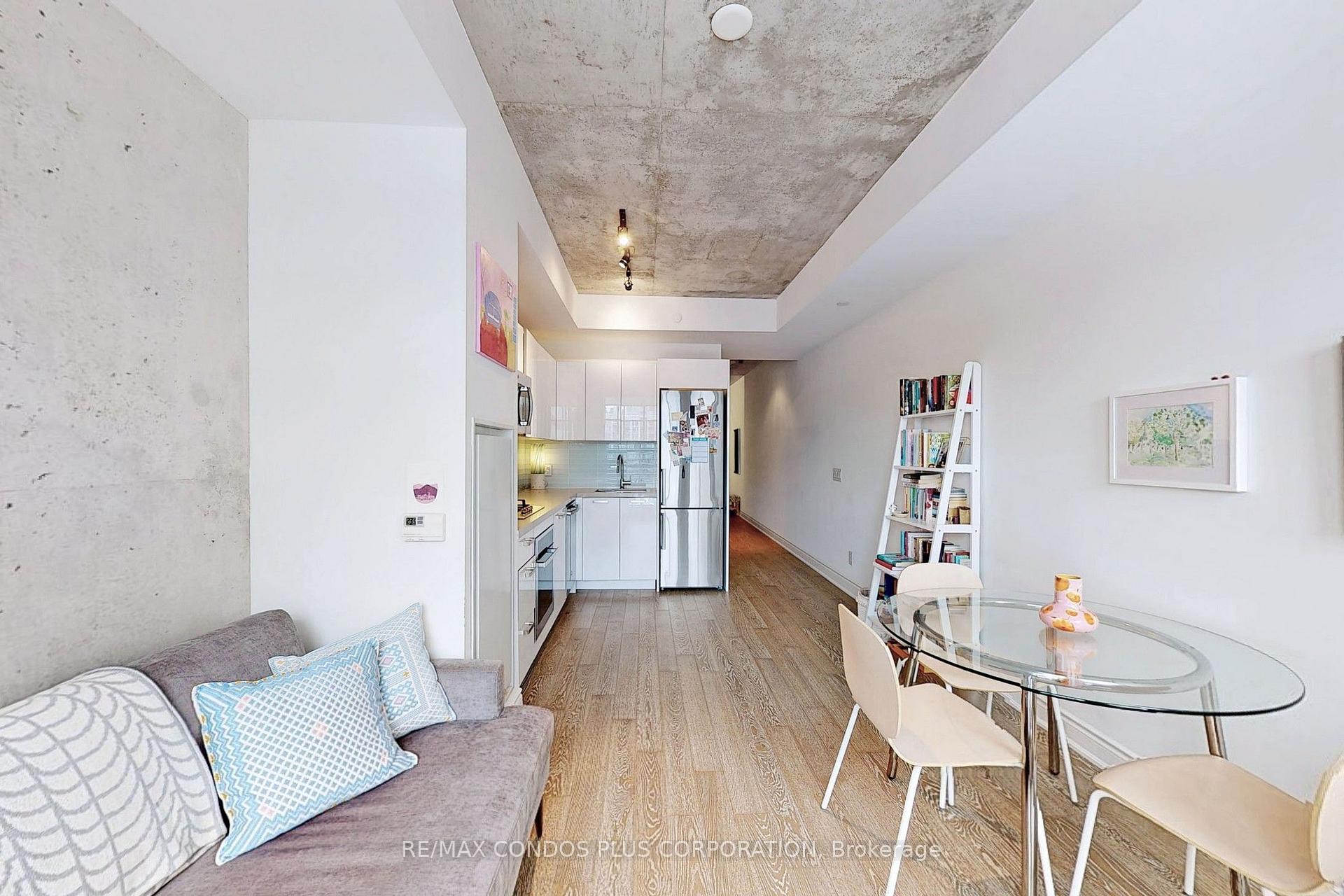 Photo 11 of Unit 908, 608 Richmond Street W, Toronto, Waterfront Communities — HOMEH