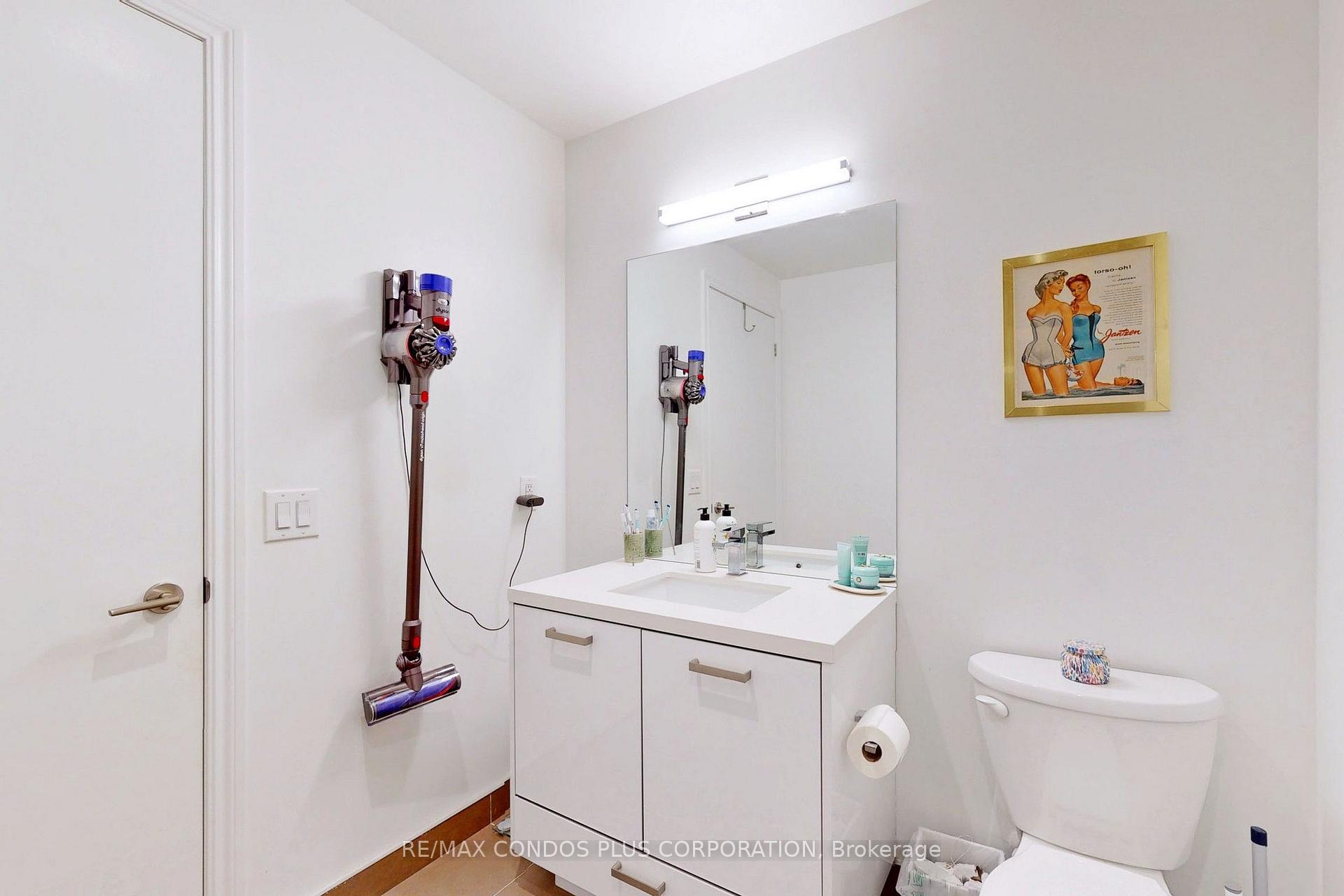 Photo 25 of Unit 908, 608 Richmond Street W, Toronto, Waterfront Communities — HOMEH