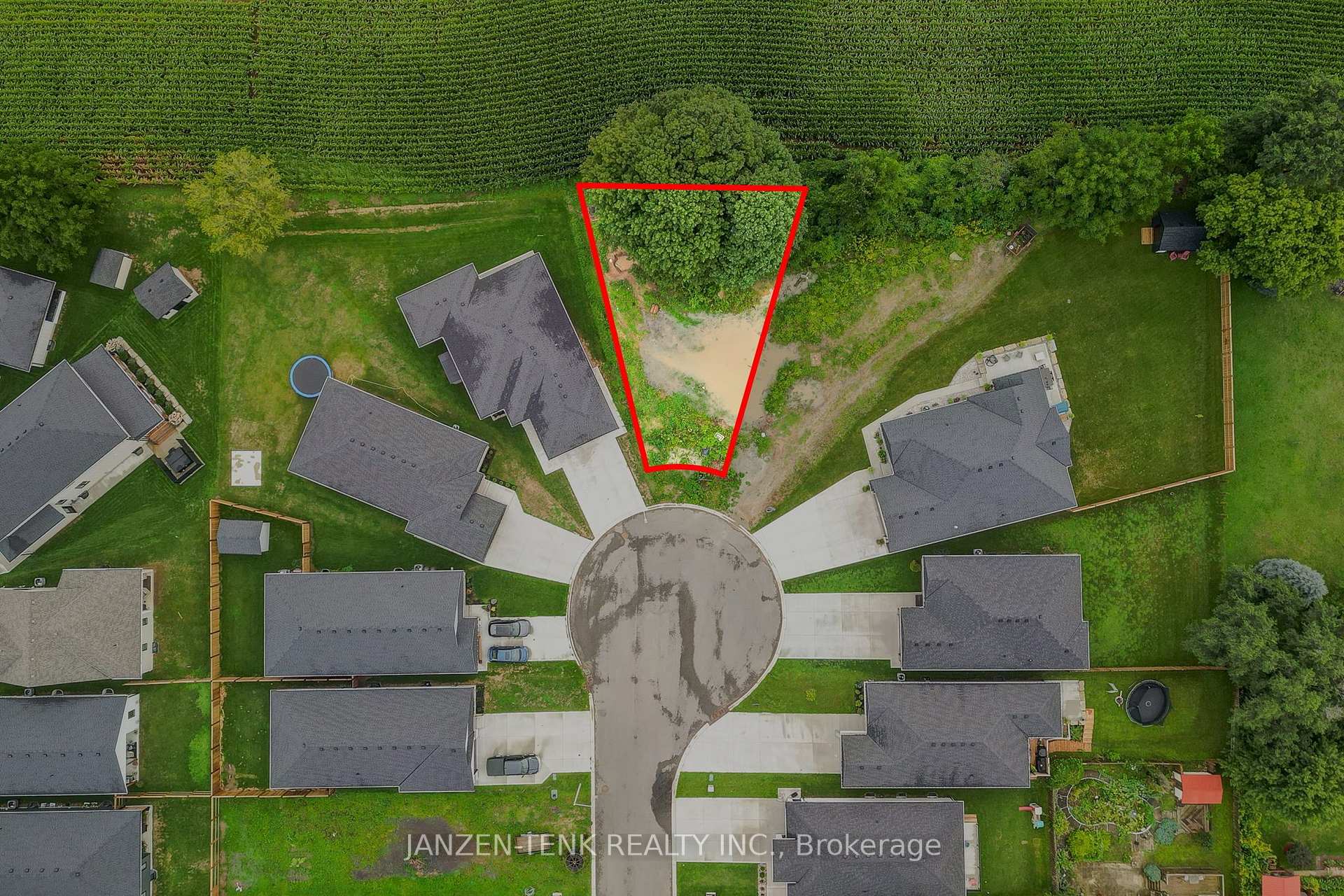 Photo 3 of 16 Charles Court, Bayham, Port Burwell — HOMEH