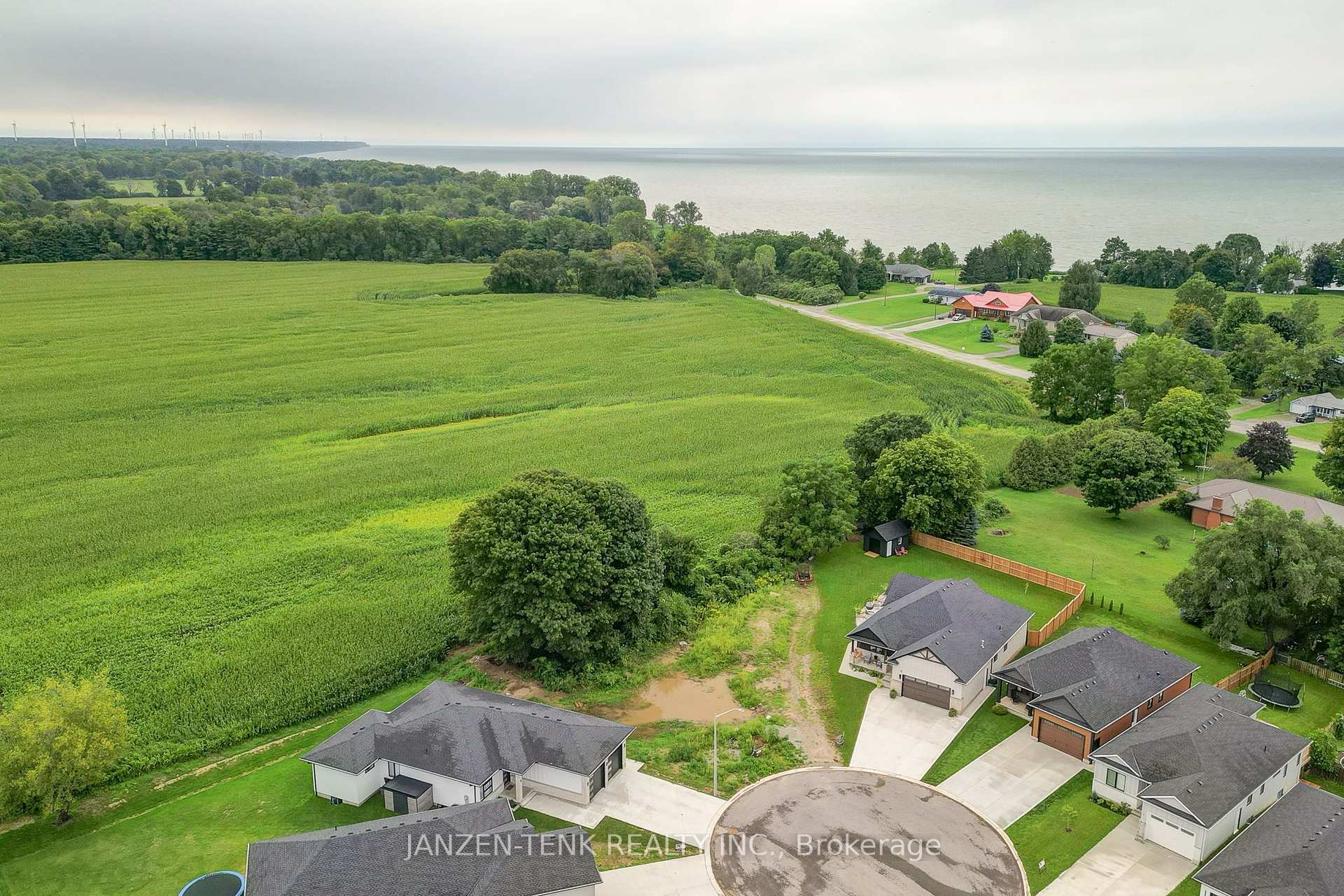 Photo 4 of 16 Charles Court, Bayham, Port Burwell — HOMEH