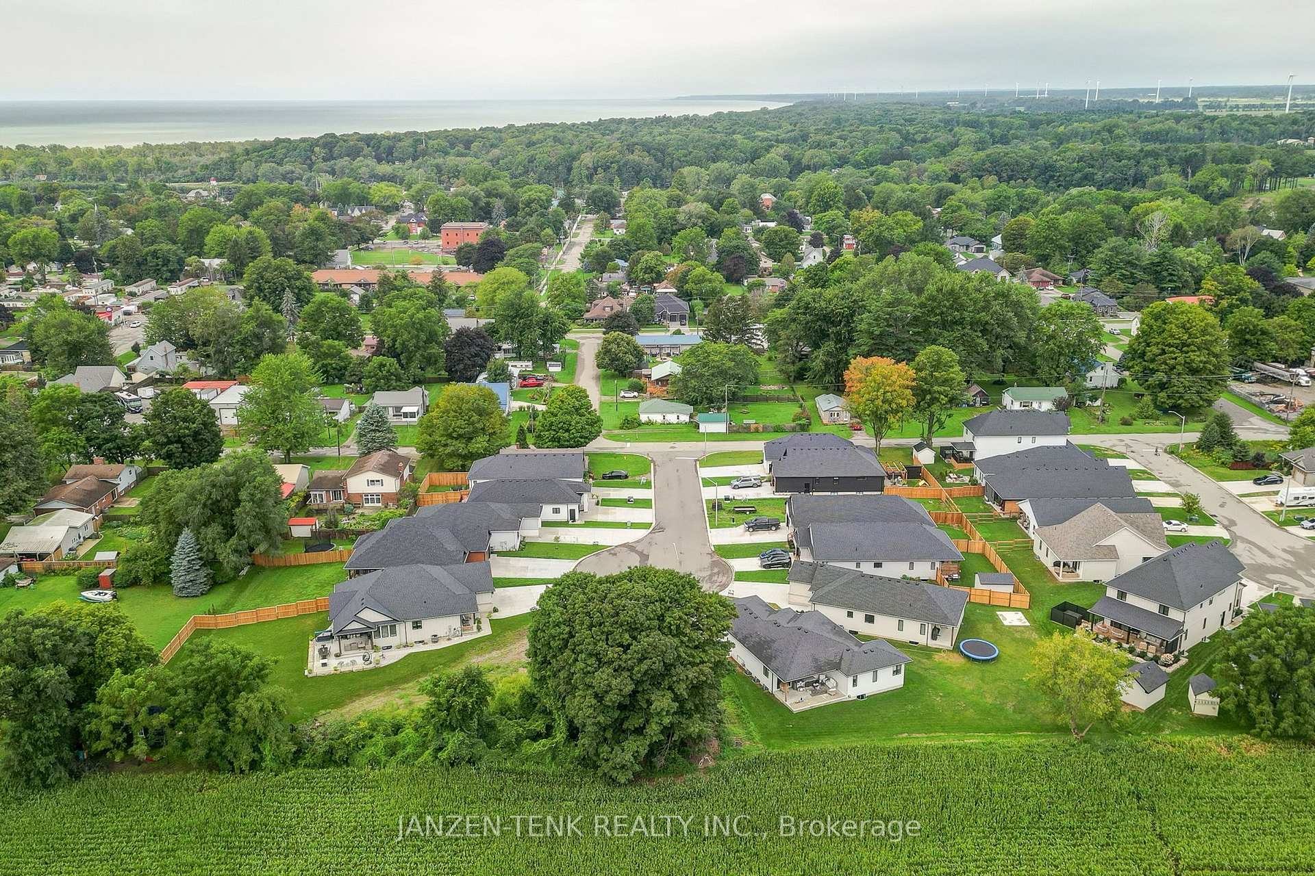 Photo 8 of 16 Charles Court, Bayham, Port Burwell — HOMEH