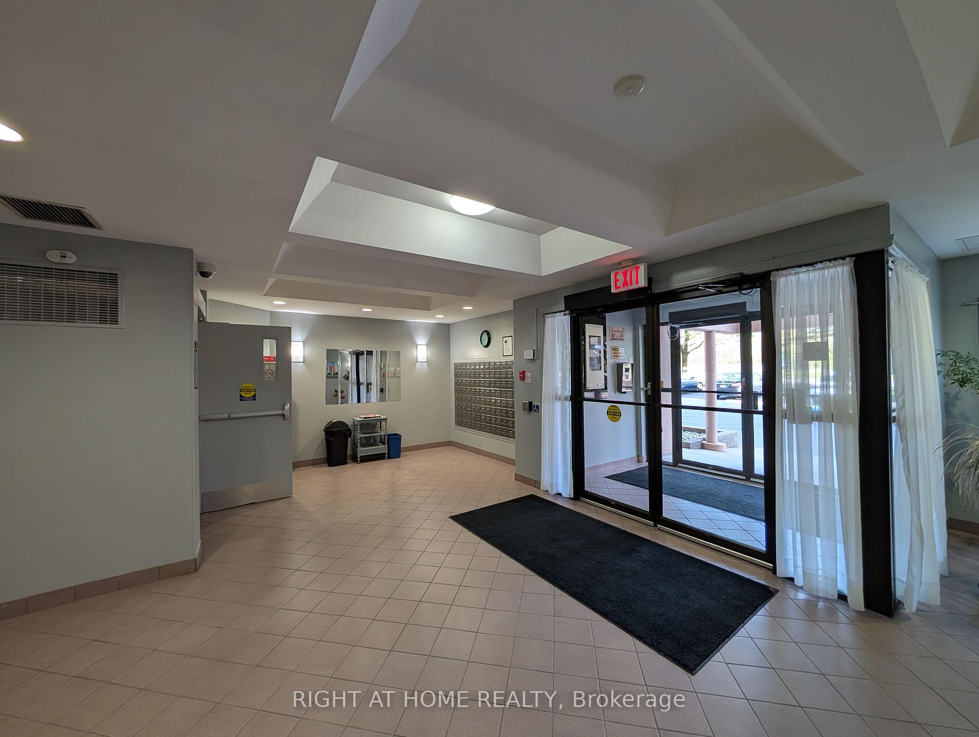 Photo 2 of Unit 408, 860 Commissioners Road E, London, South H — HOMEH