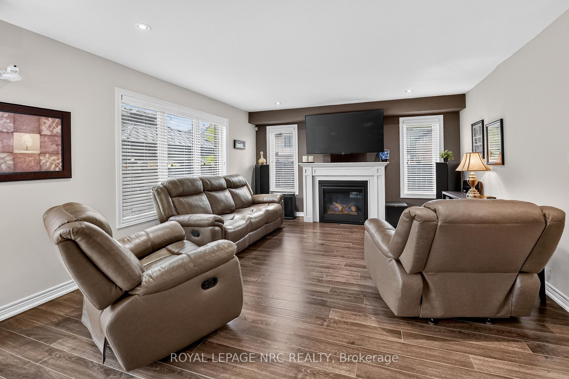 Photo 6 of 7794 Clendenning Street, Niagara Falls, Oldfield — HOMEH