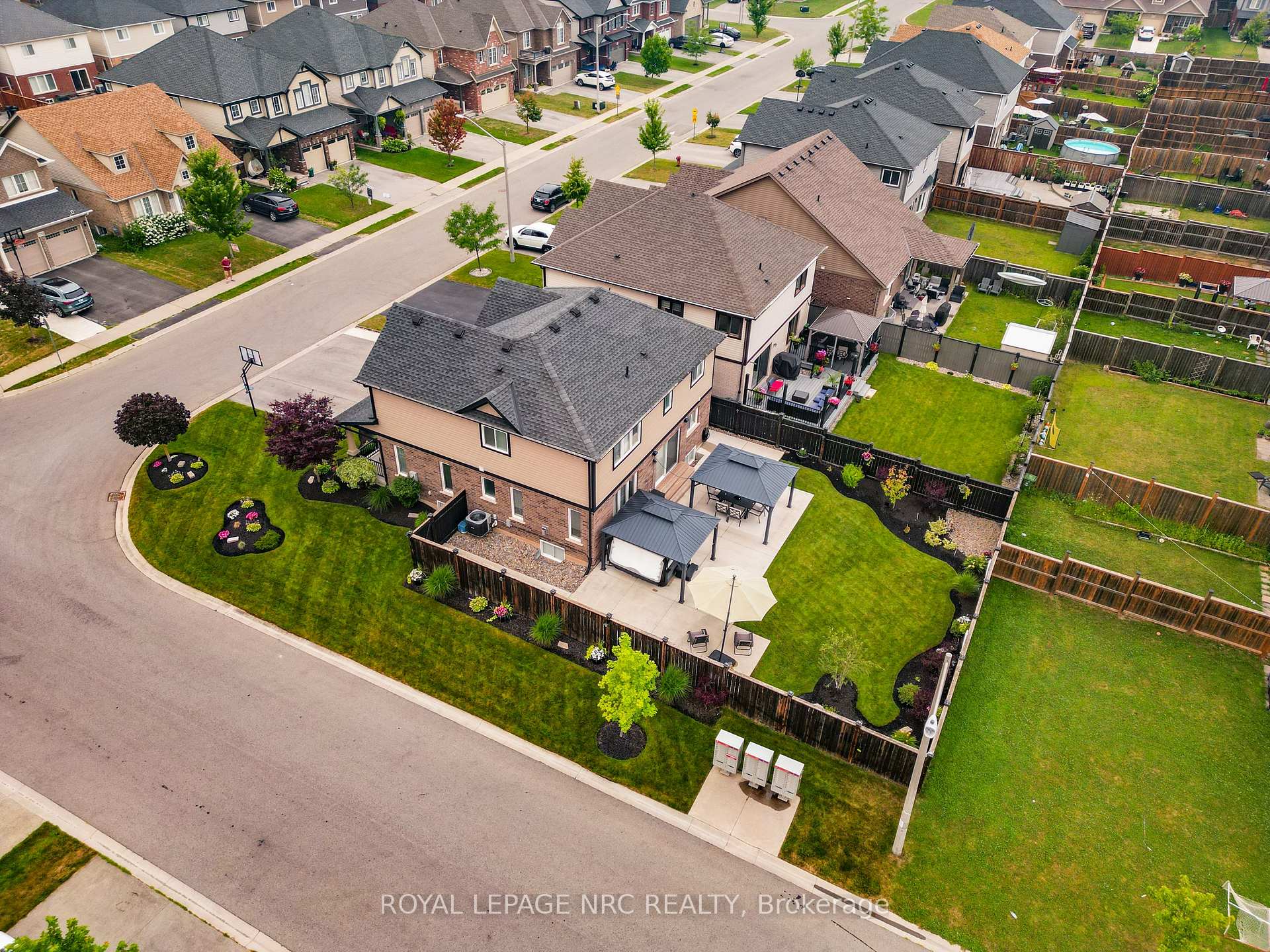 Photo 41 of 7794 Clendenning Street, Niagara Falls, Oldfield — HOMEH