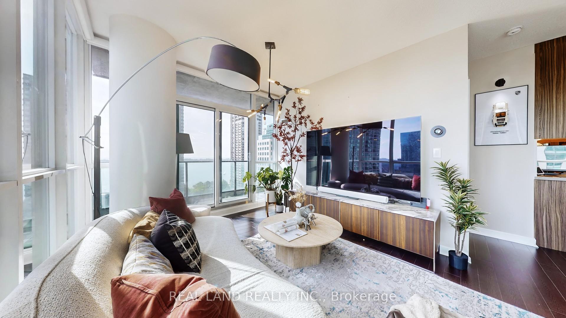 Photo 8 of Unit 1908, 33 Bay Street, Toronto, Waterfront Communities — HOMEH