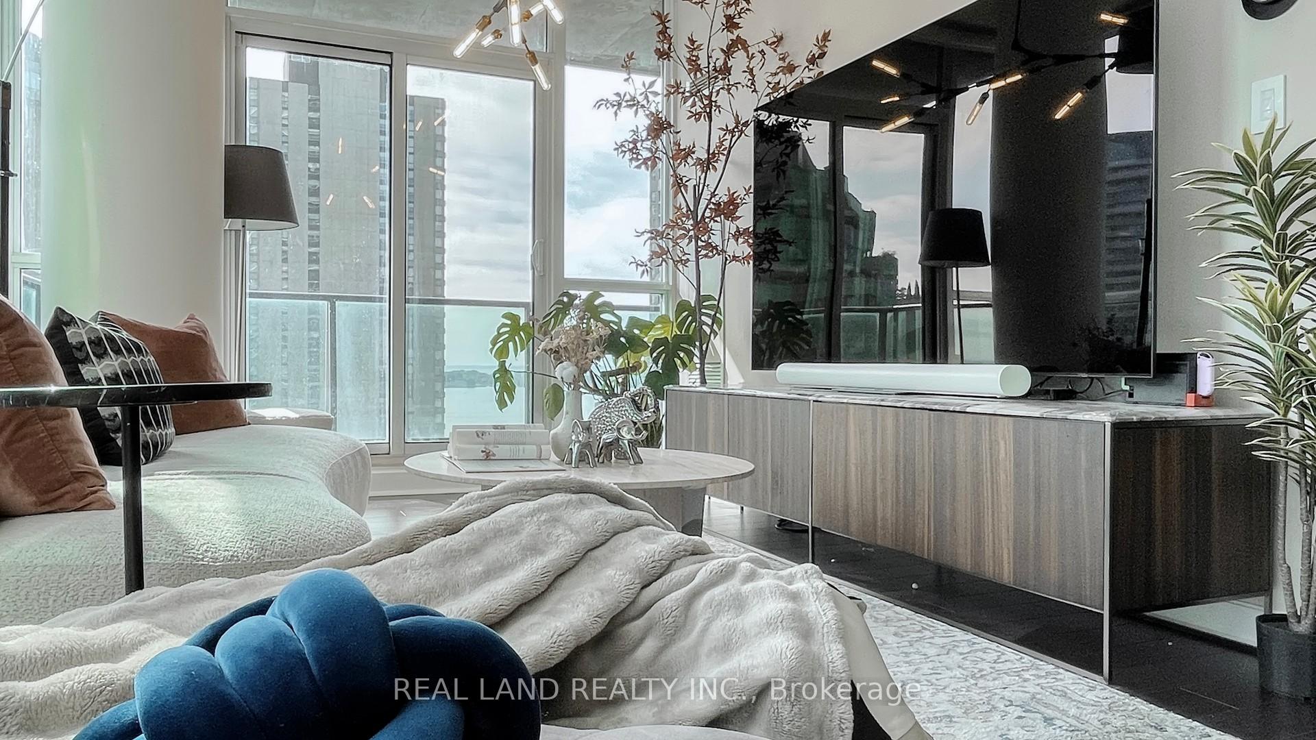 Photo 11 of Unit 1908, 33 Bay Street, Toronto, Waterfront Communities — HOMEH