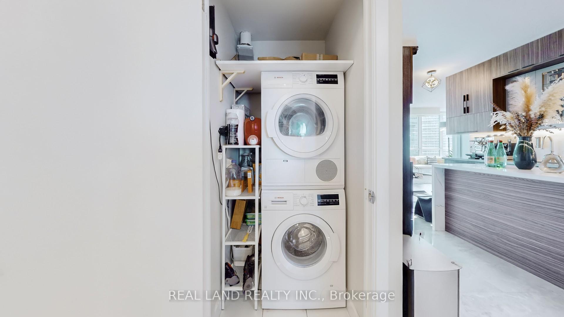Photo 33 of Unit 1908, 33 Bay Street, Toronto, Waterfront Communities — HOMEH