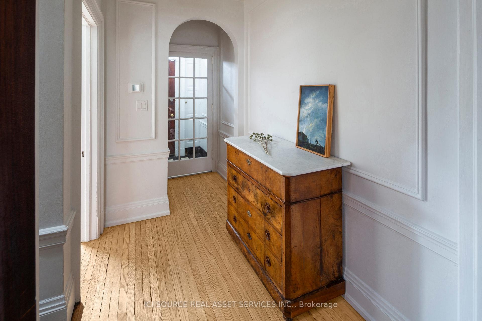 Photo 3 of 70 Crescent Road, Toronto, Rosedale-Moore Park — HOMEH