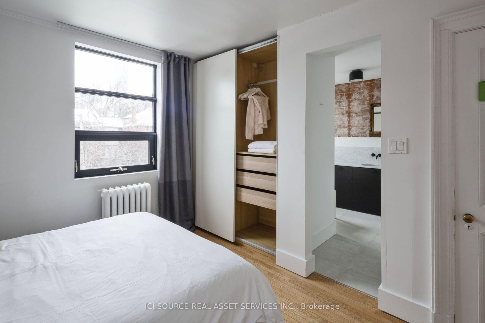 Photo 4 of 70 Crescent Road, Toronto, Rosedale-Moore Park — HOMEH